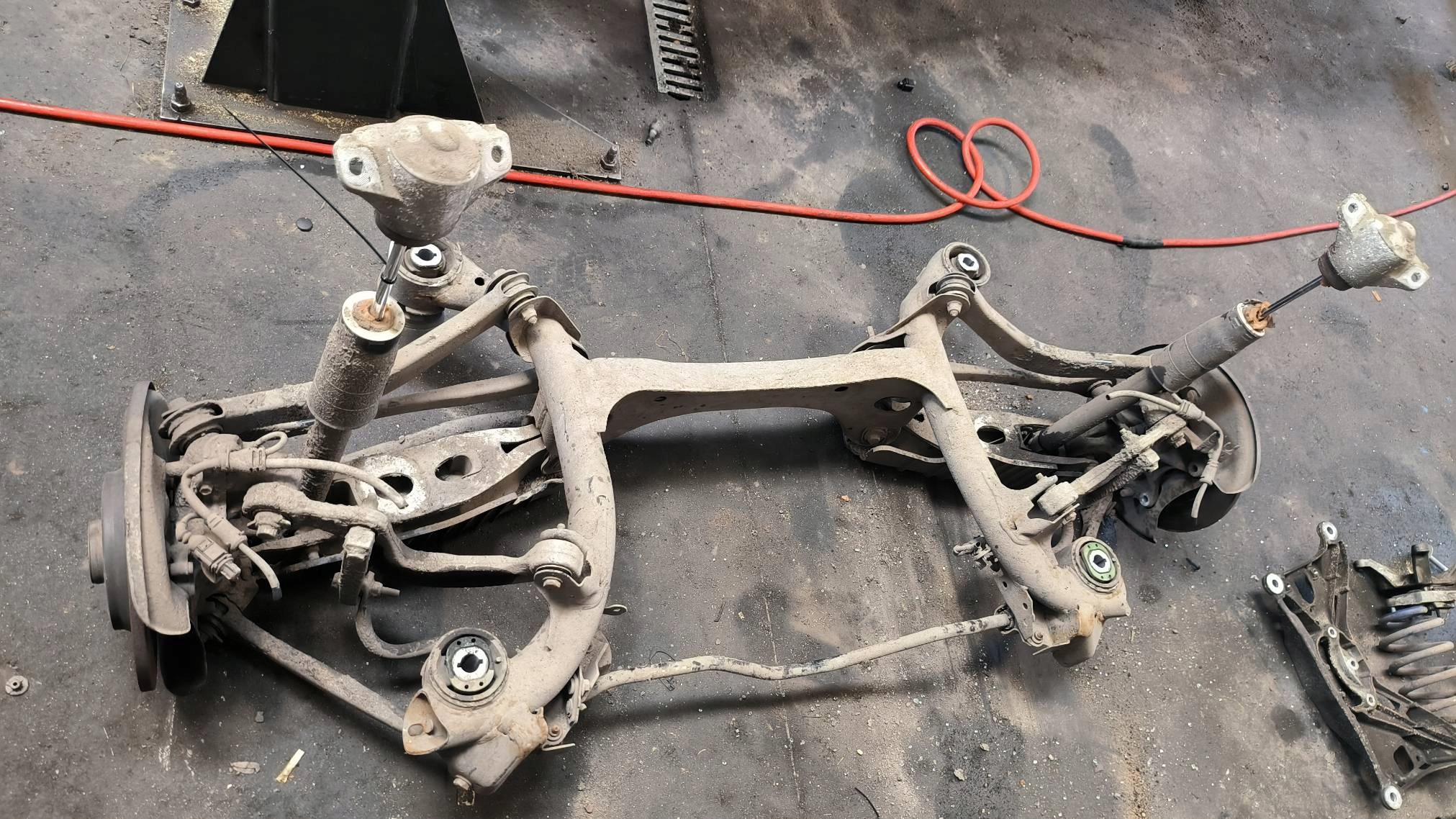 träger / Achsträger heck AUDI A4 B9 S-LINE