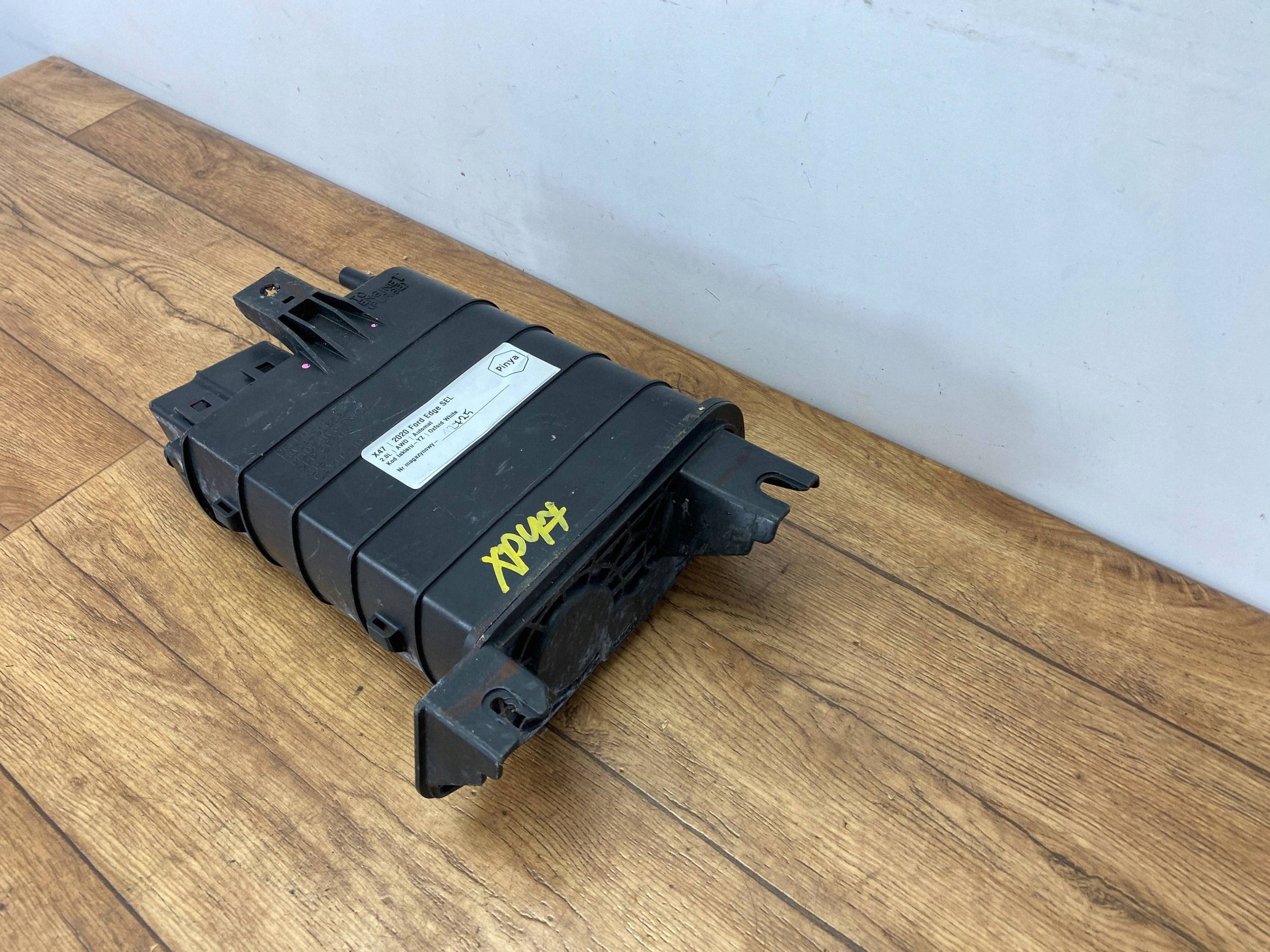 karbonski filter par goriva Ford Edge II 2019+