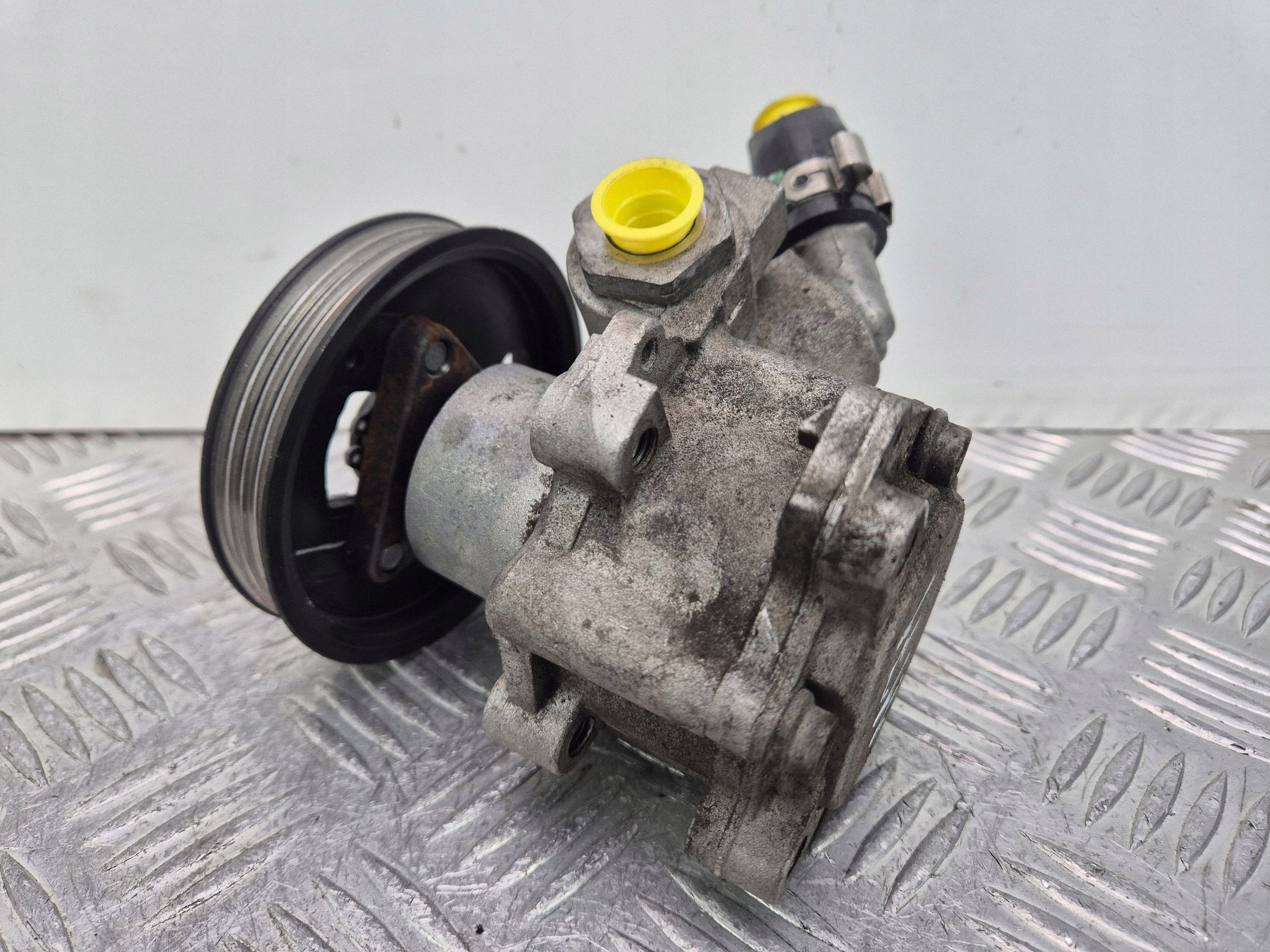 BMW X1 E84 20i Pompa servosterzo 679886501 N20B20A