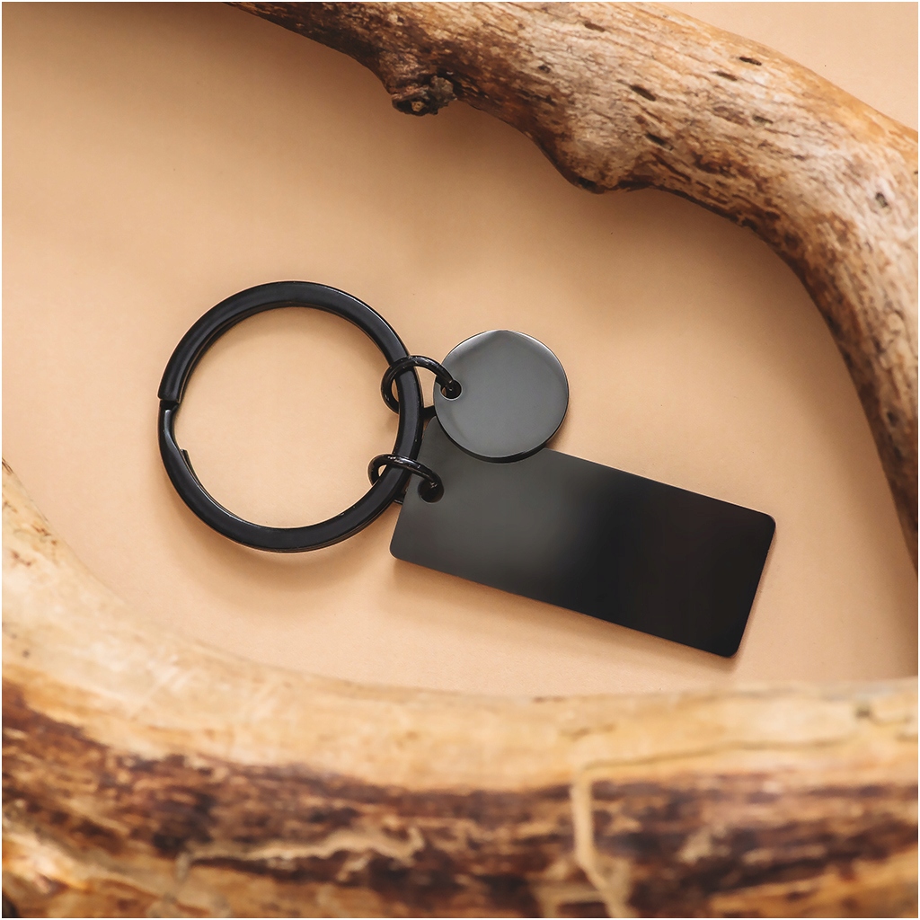 Klíčenka na klíče s gravírováním černá dárek ocel za 278 Kč - Allegro