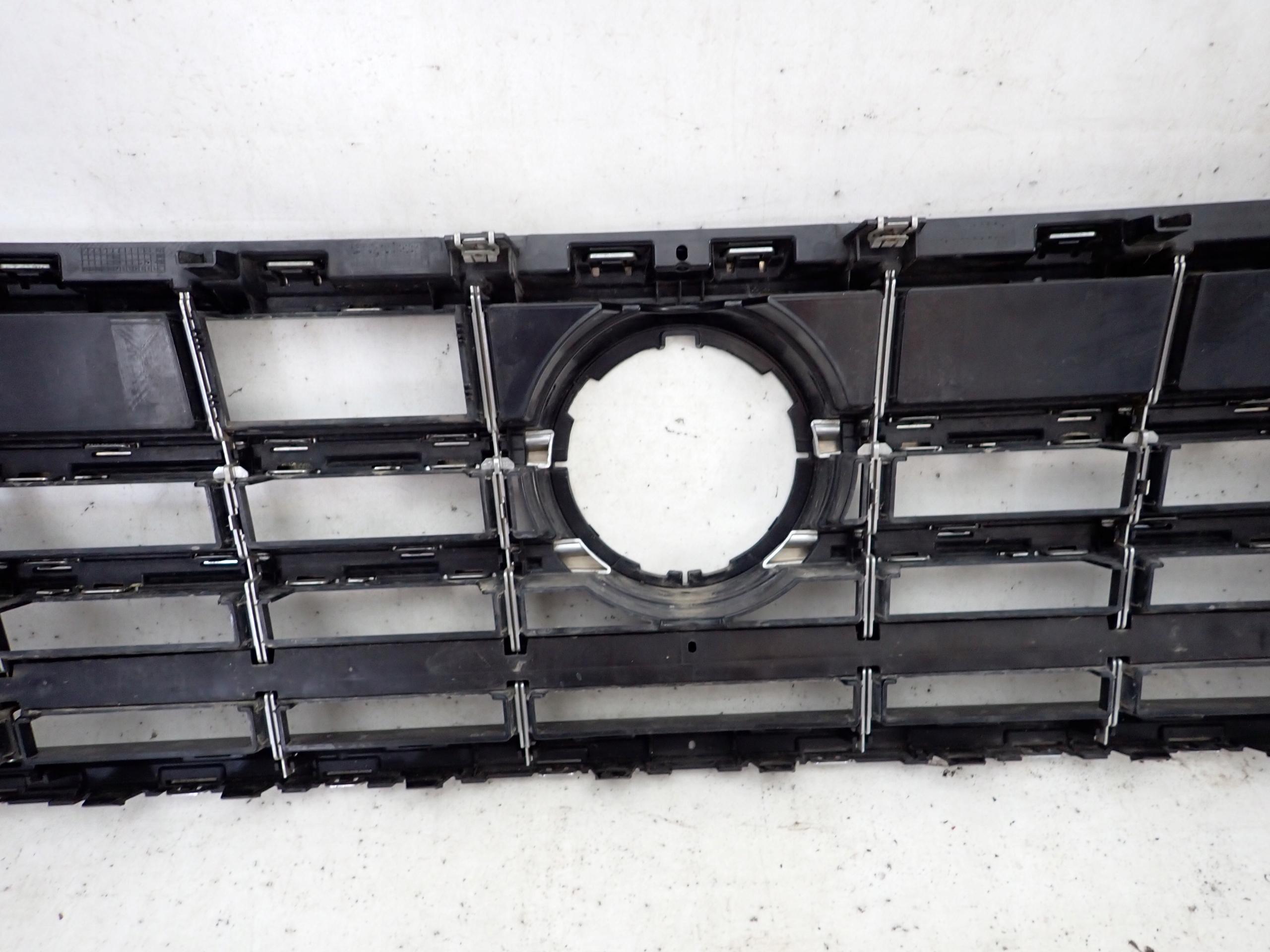 VW TOUAREG III 760 18- grill grille radiator