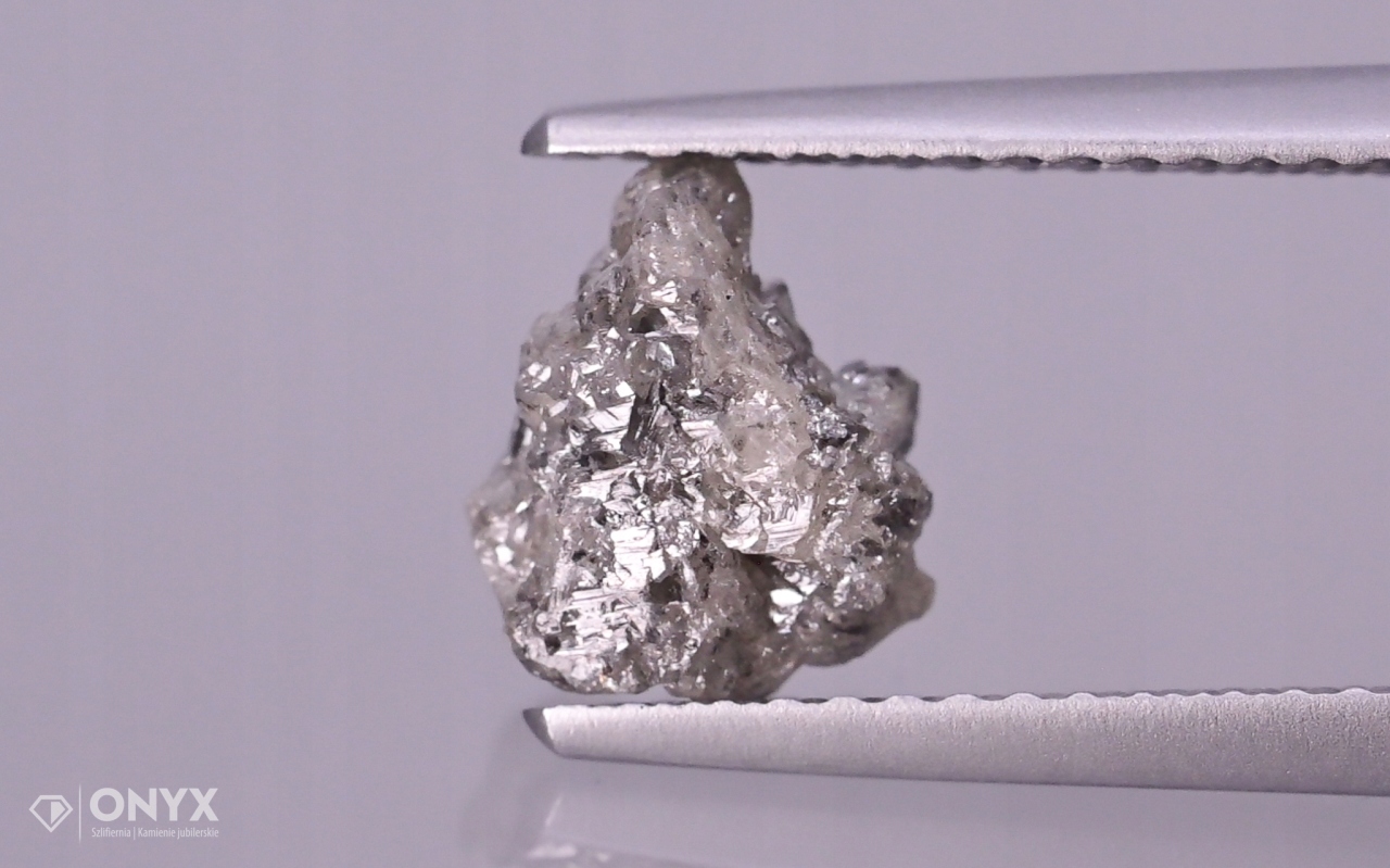 Diamant stříbrný hrudkující 8x6,5 mm