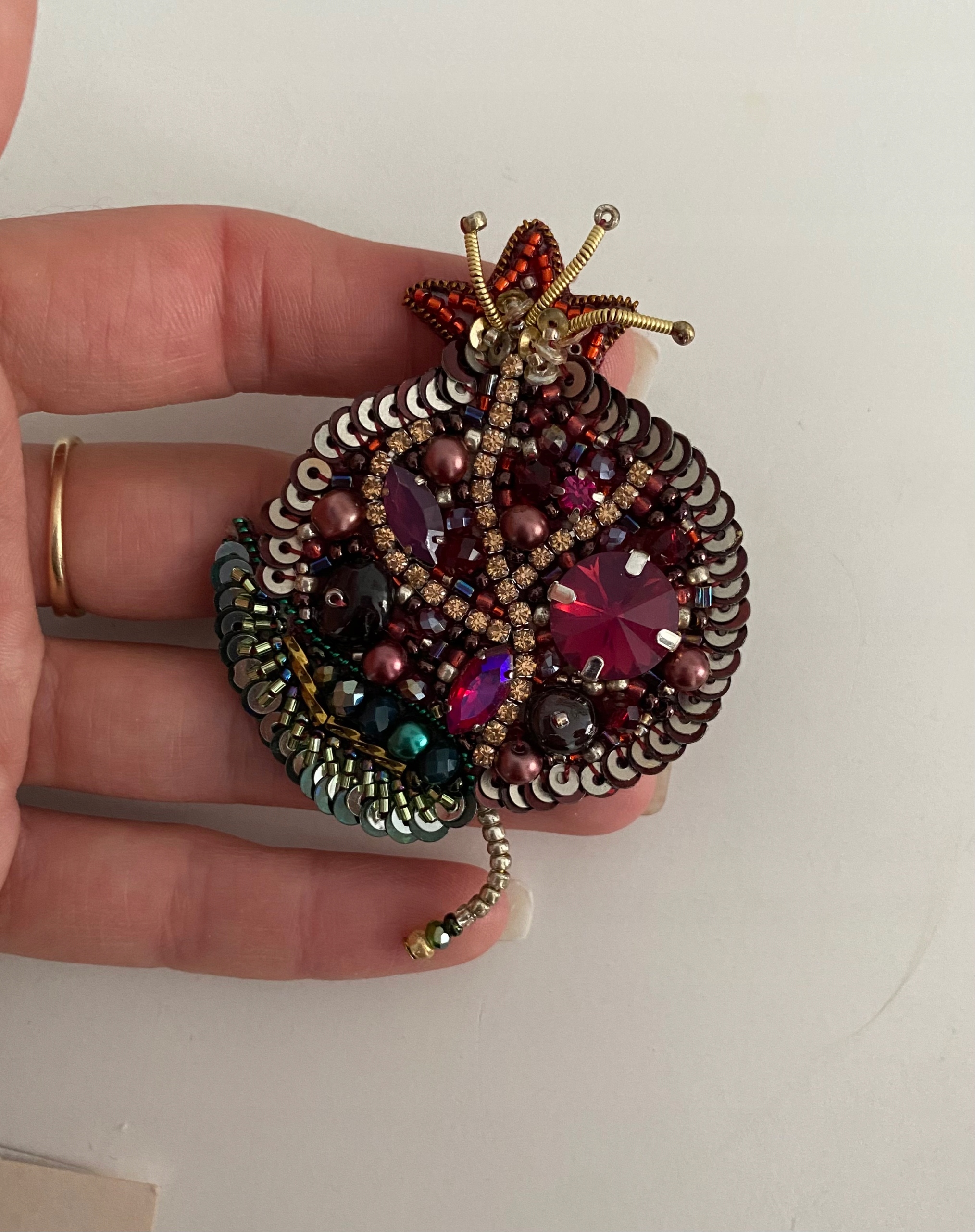 Brož Granátové Jablko