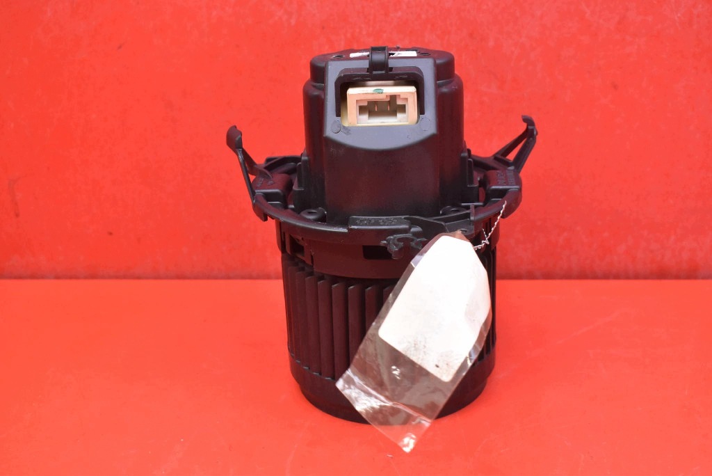 DMUCHAWA Lüfter des lüfters EU 5P3730000 RENAULT CLIO 4 IV 12-20