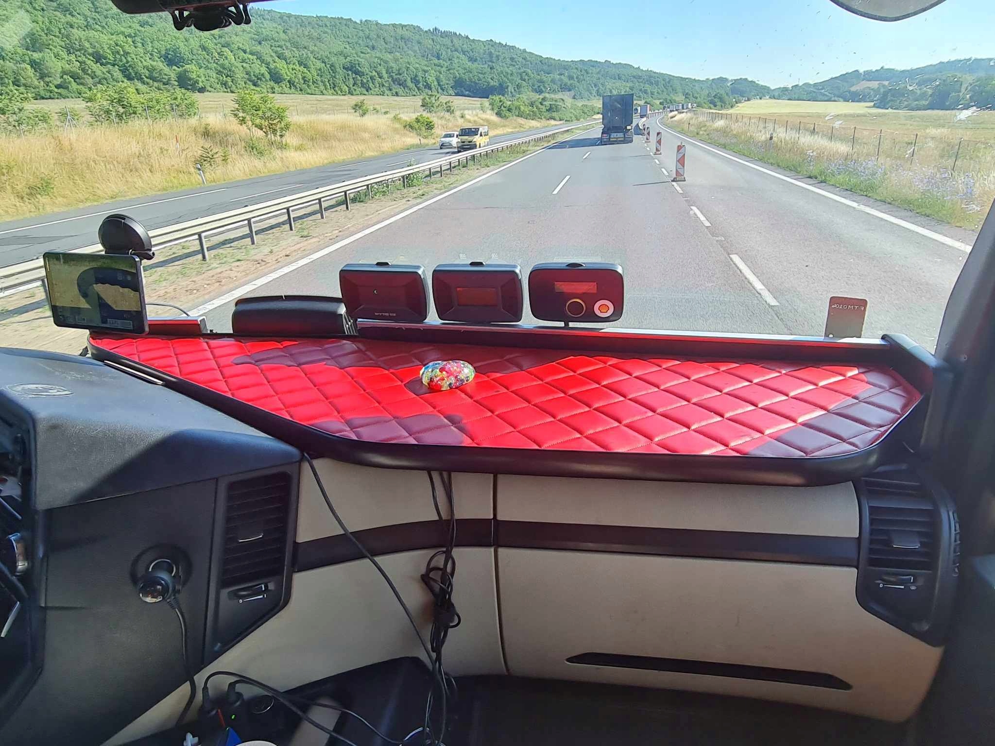 Police na kokpit Tir Mercedes Actros Mp 5, Mp 4 Euro 6