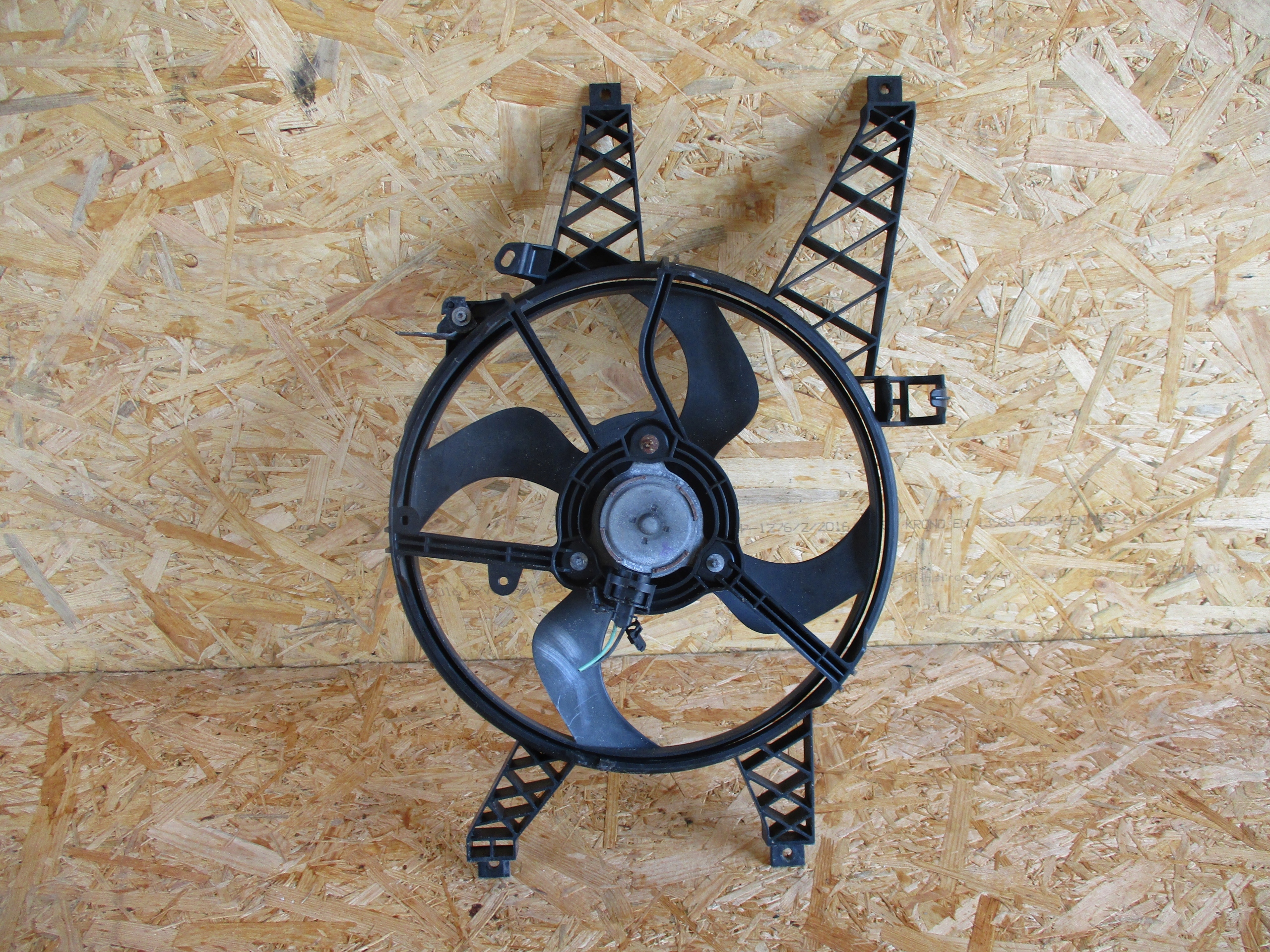 ventilátor chladiče RENAULT CLIO III MODUS