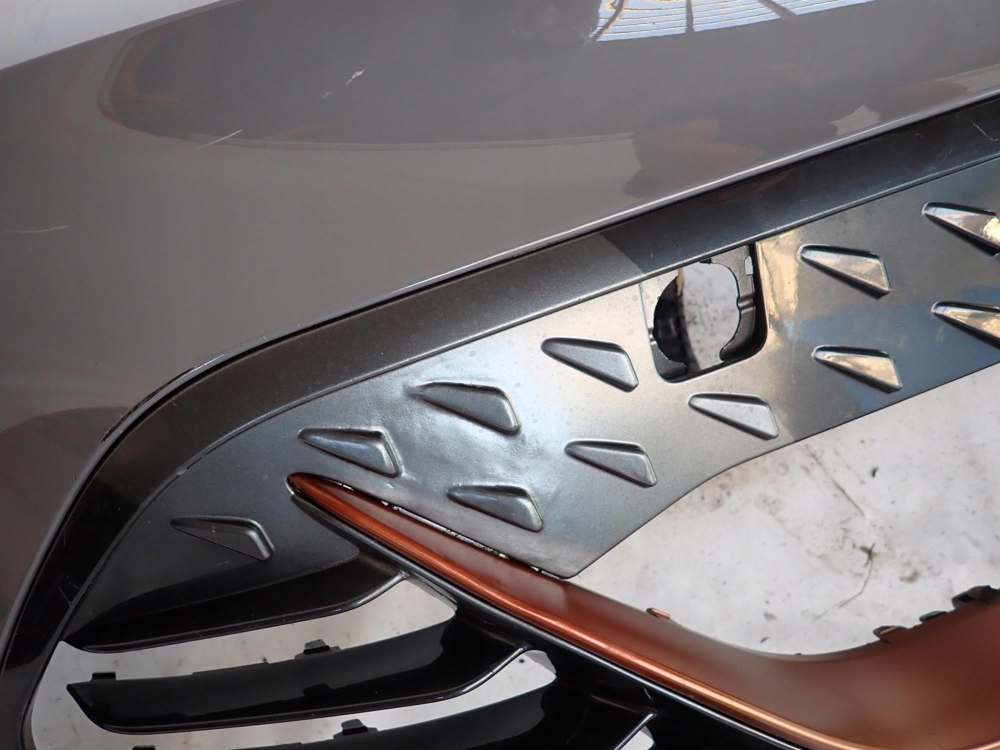 CUPRA BORN 21-> bumper front front PDC