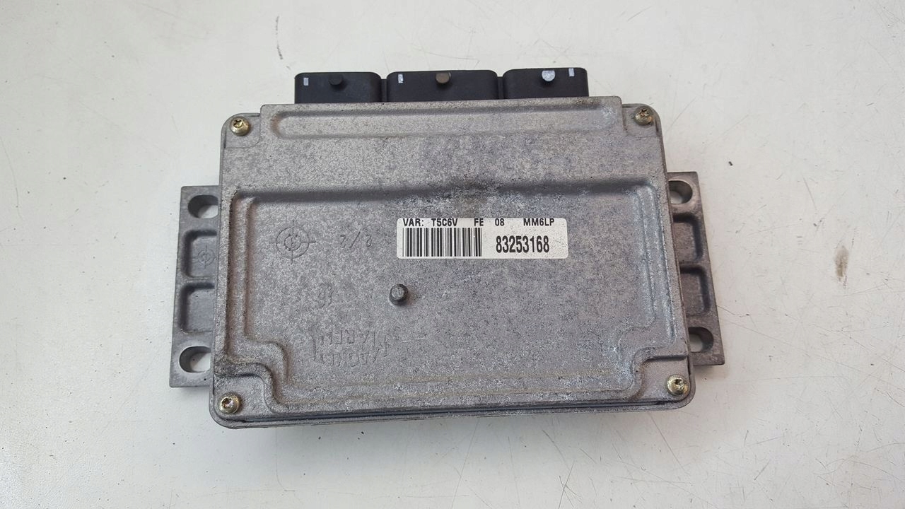 control unit computer of the engine Peugeot 307 2,0
