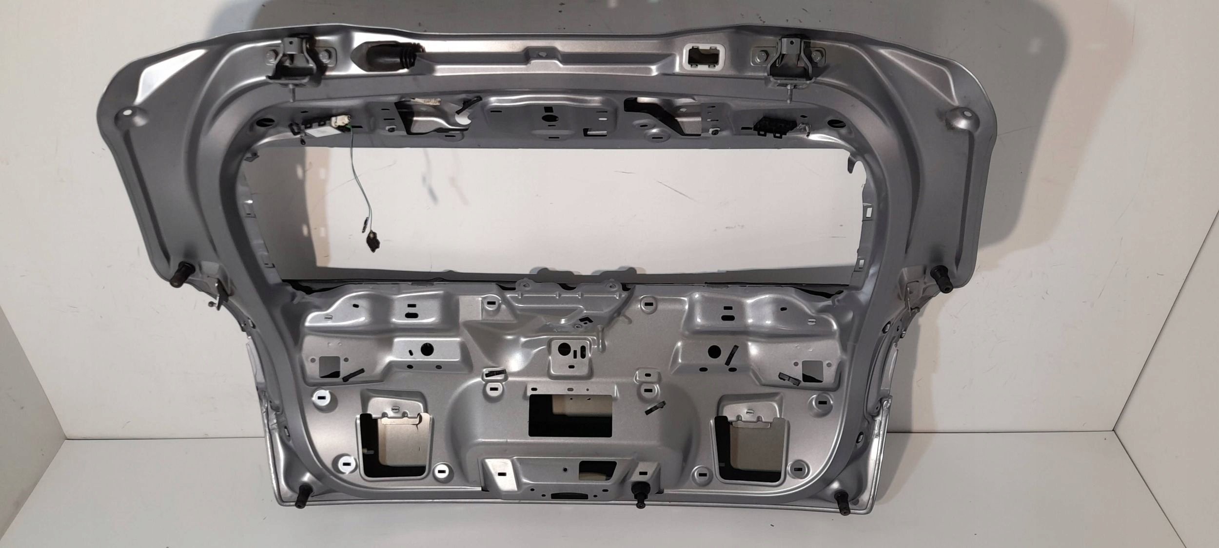 Citroen DS 3 Crossback rear trunk door boot (H896)