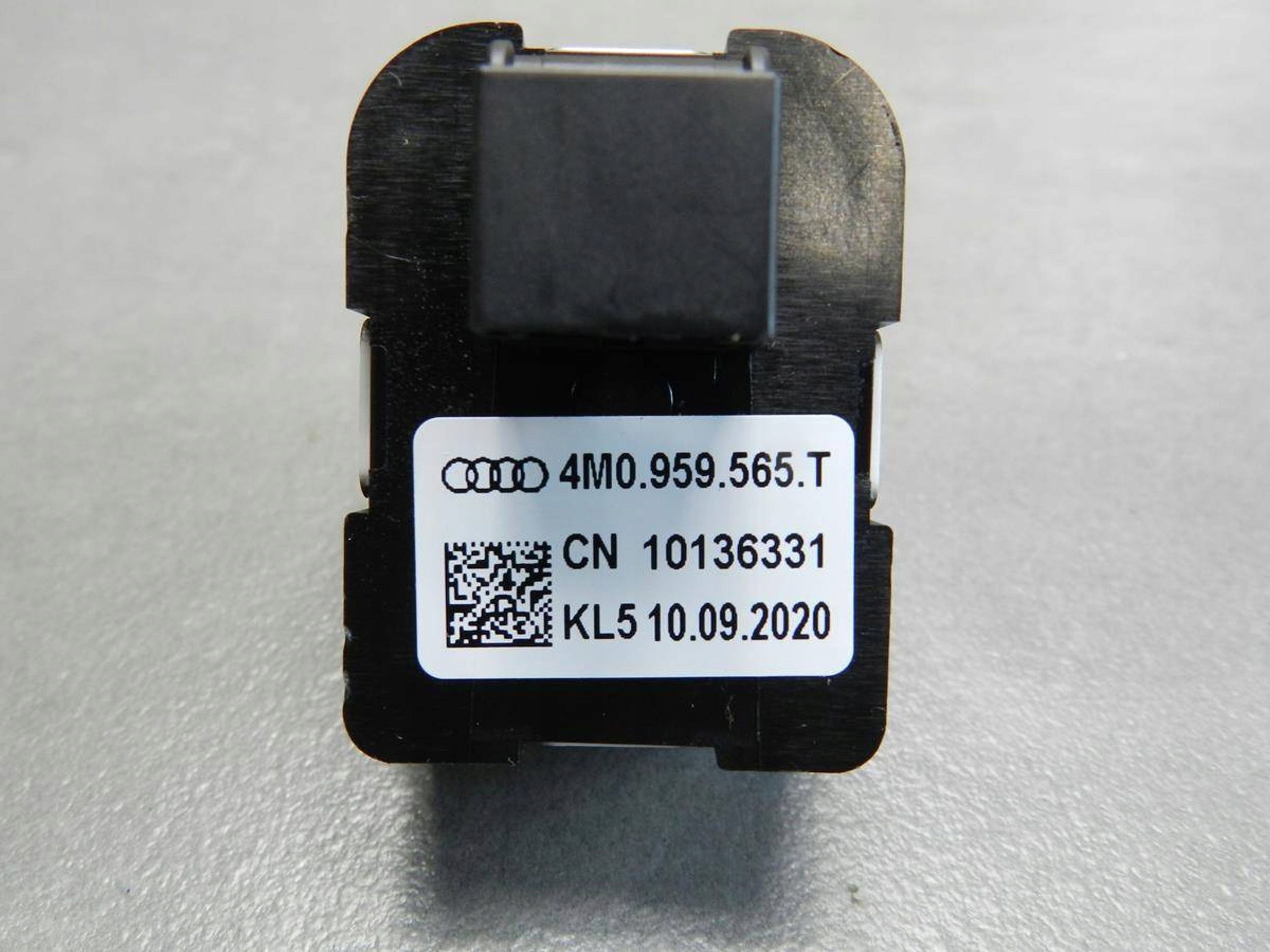 Audi s3 A3 8Y REGULACJA der Spiegel 4M0959565T