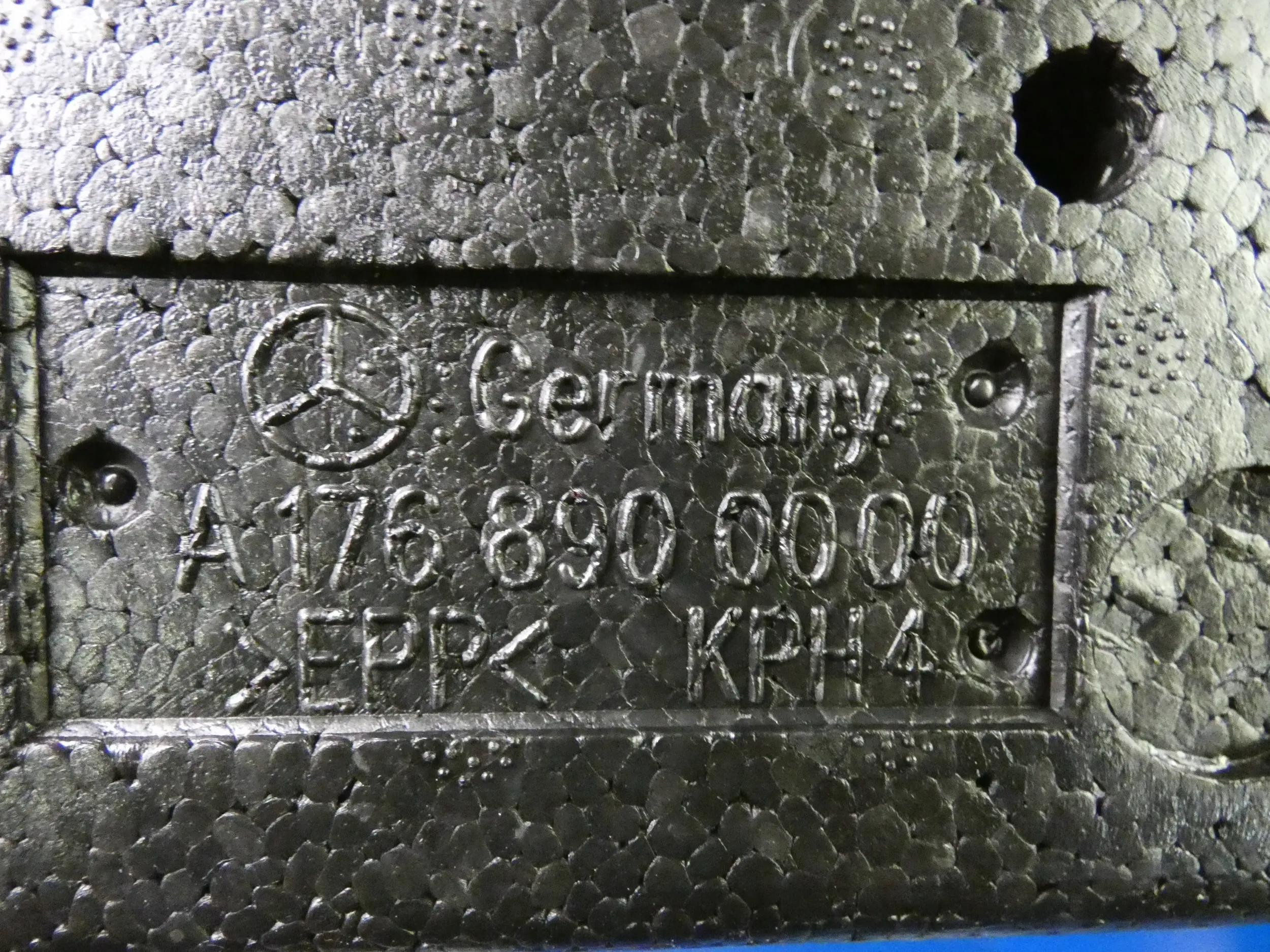 Mercedes A KLASA W176 polystirene boot left rear part