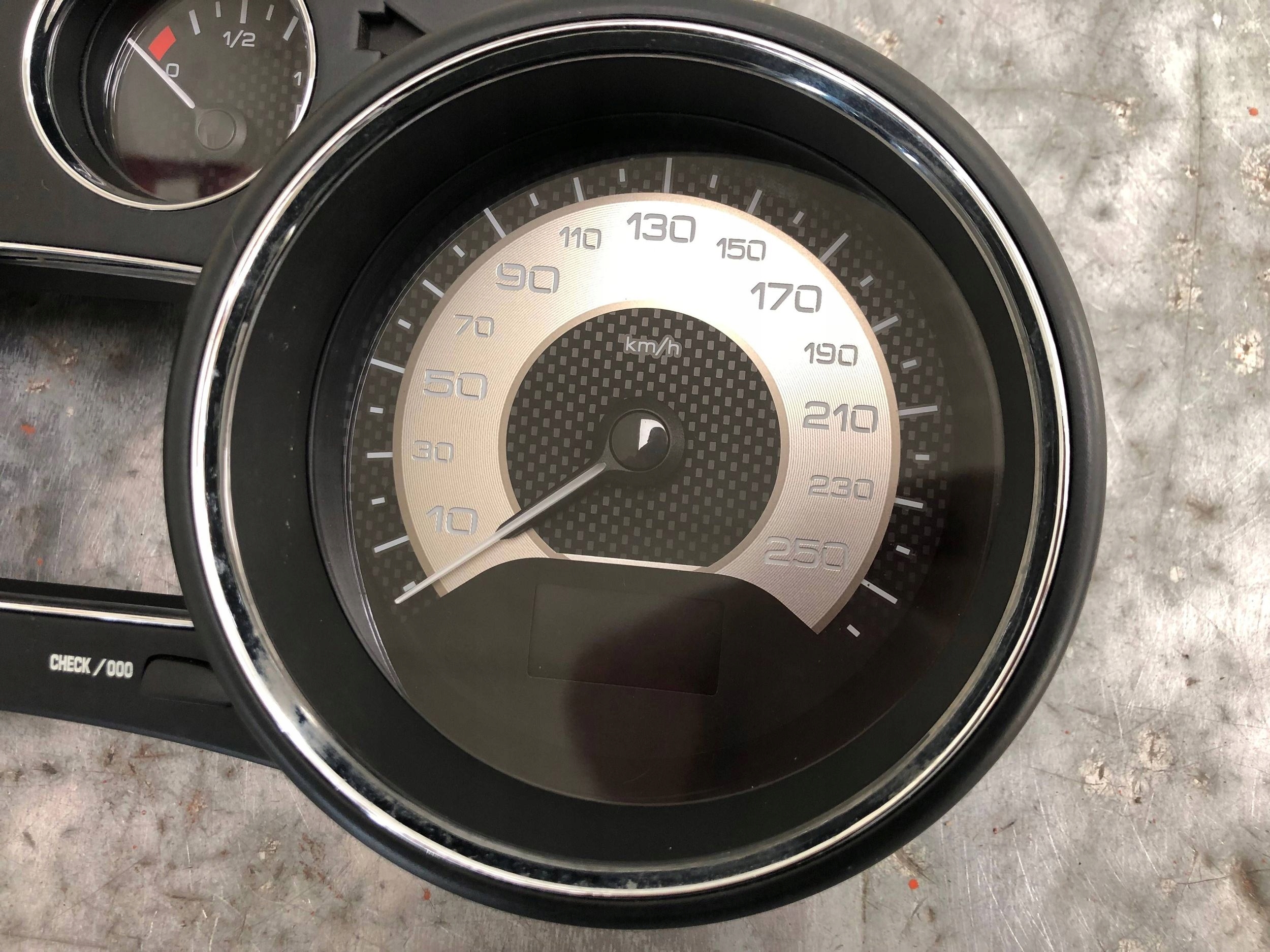 dials dials PEUGEOT RCZ 9806400580 EUROPA
