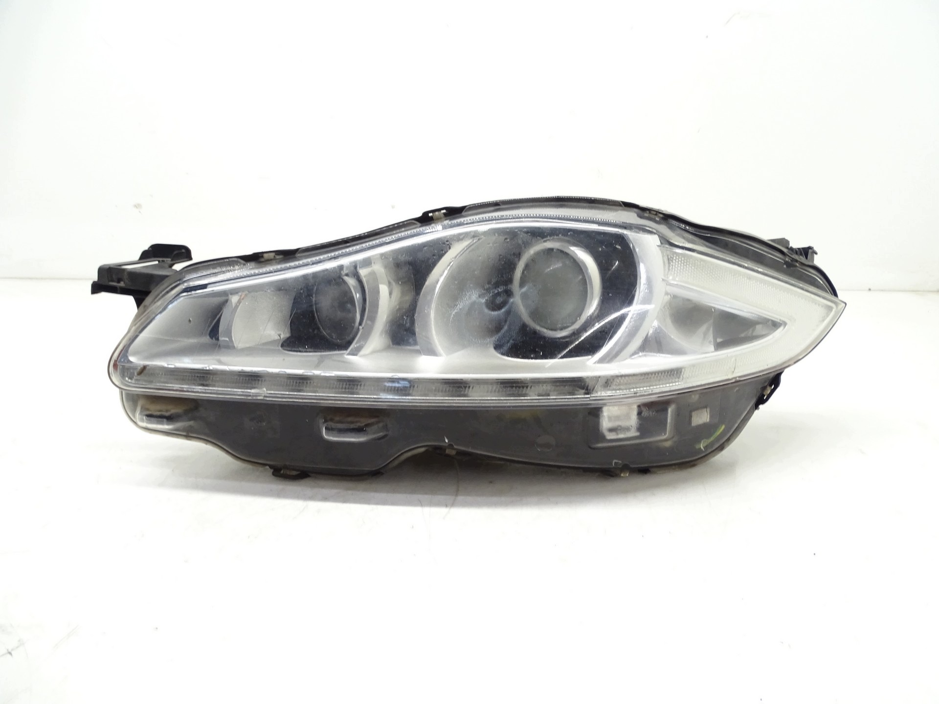 light left front front WERSJA ANGIELSKA JAGUAR XJ X351