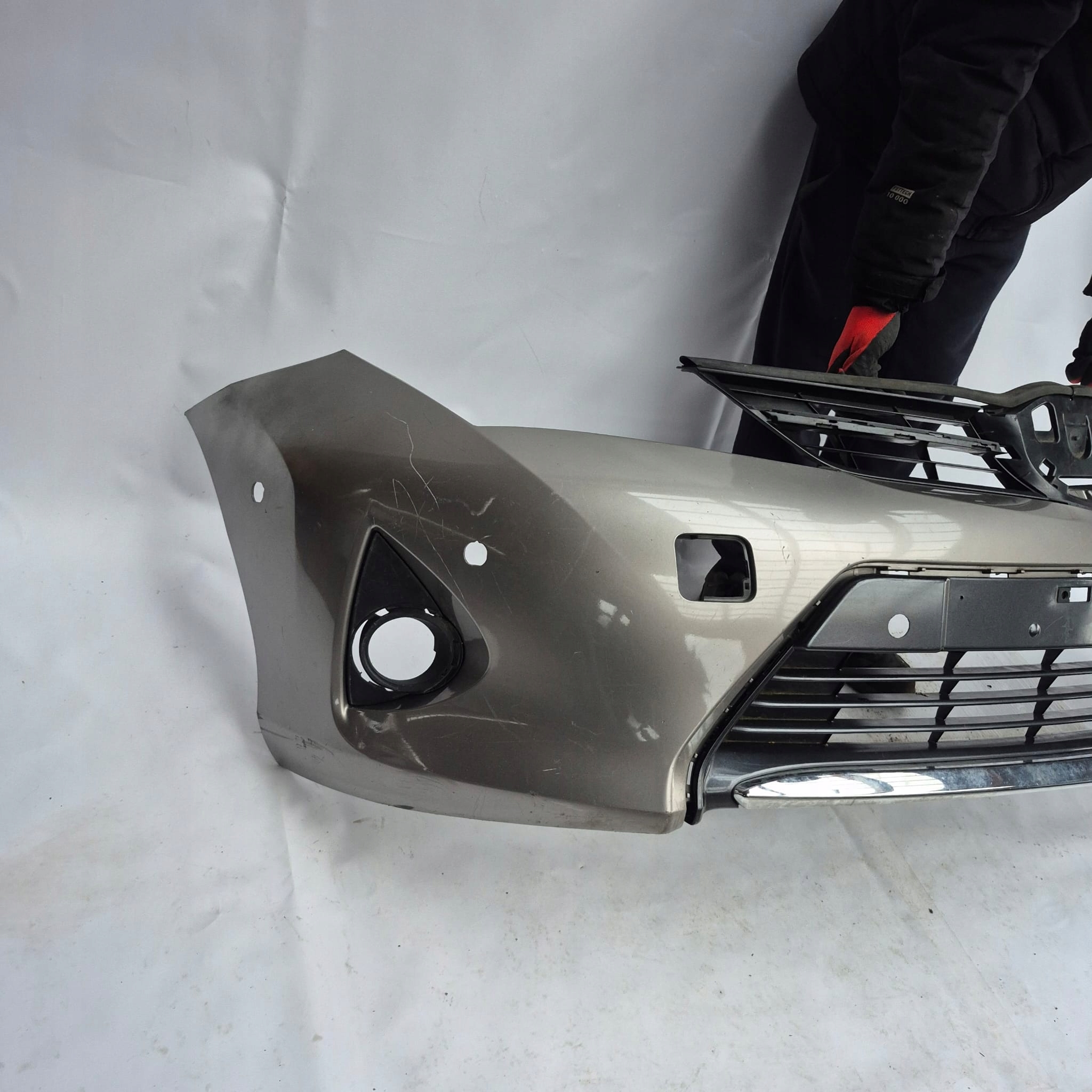 TOYOTA AURIS II 2 12-15 bumper front front PDC 52119-02A20