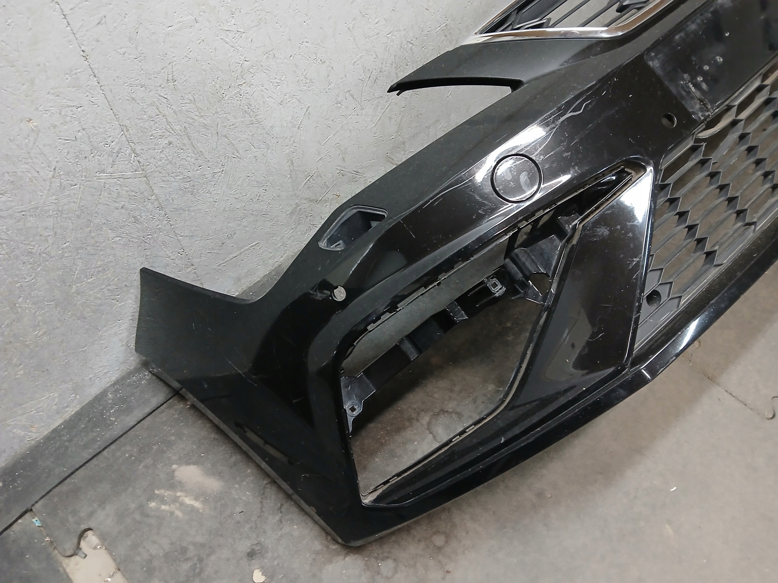 nárazník předek SEAT LEON III 3 FR LIFT 17- 5F