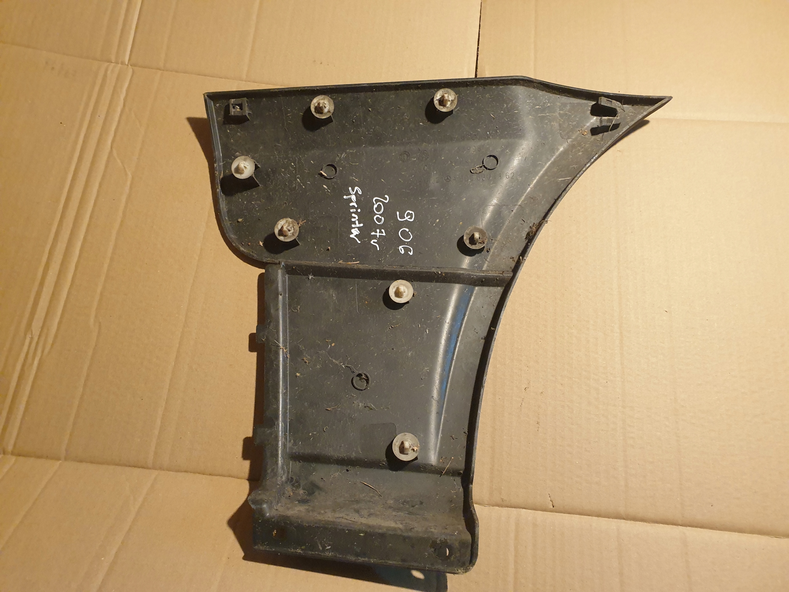 bumper TYLNI corner moulding SPRINTER 906 2006- A9066901162