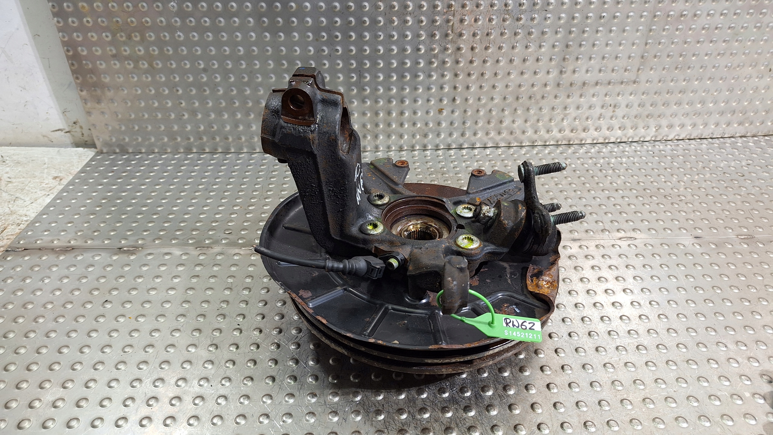 swing left front 1K0407255P GOLF V CADDY III A3 8P YETI ALTEA LEON II