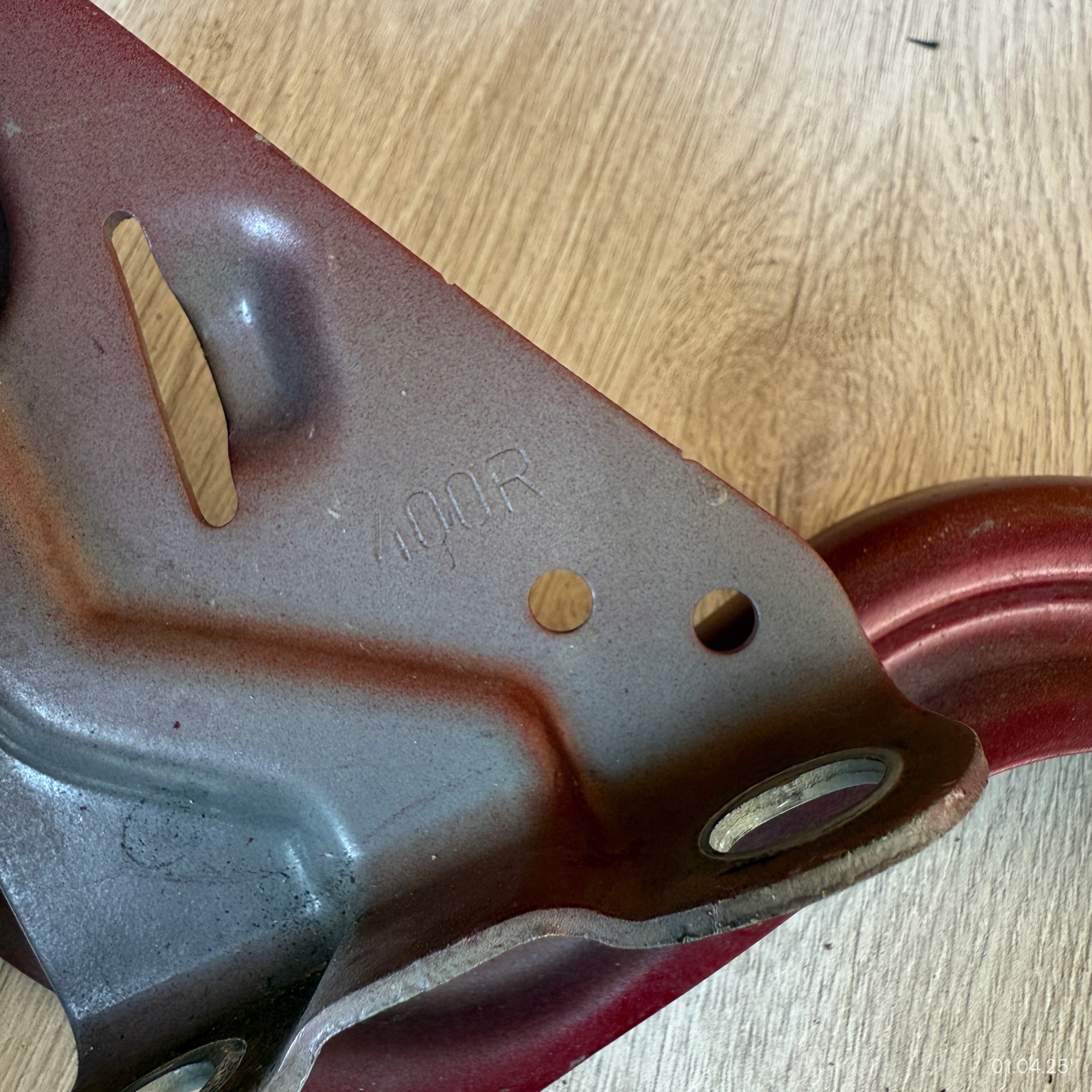hinge bonnets right TOYOTA YARIS IV