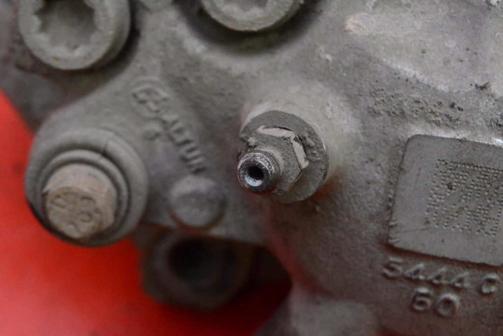 caliper brake right front MERCEDES E-KLASA W212 2.2 CDI 204 KM 09-13