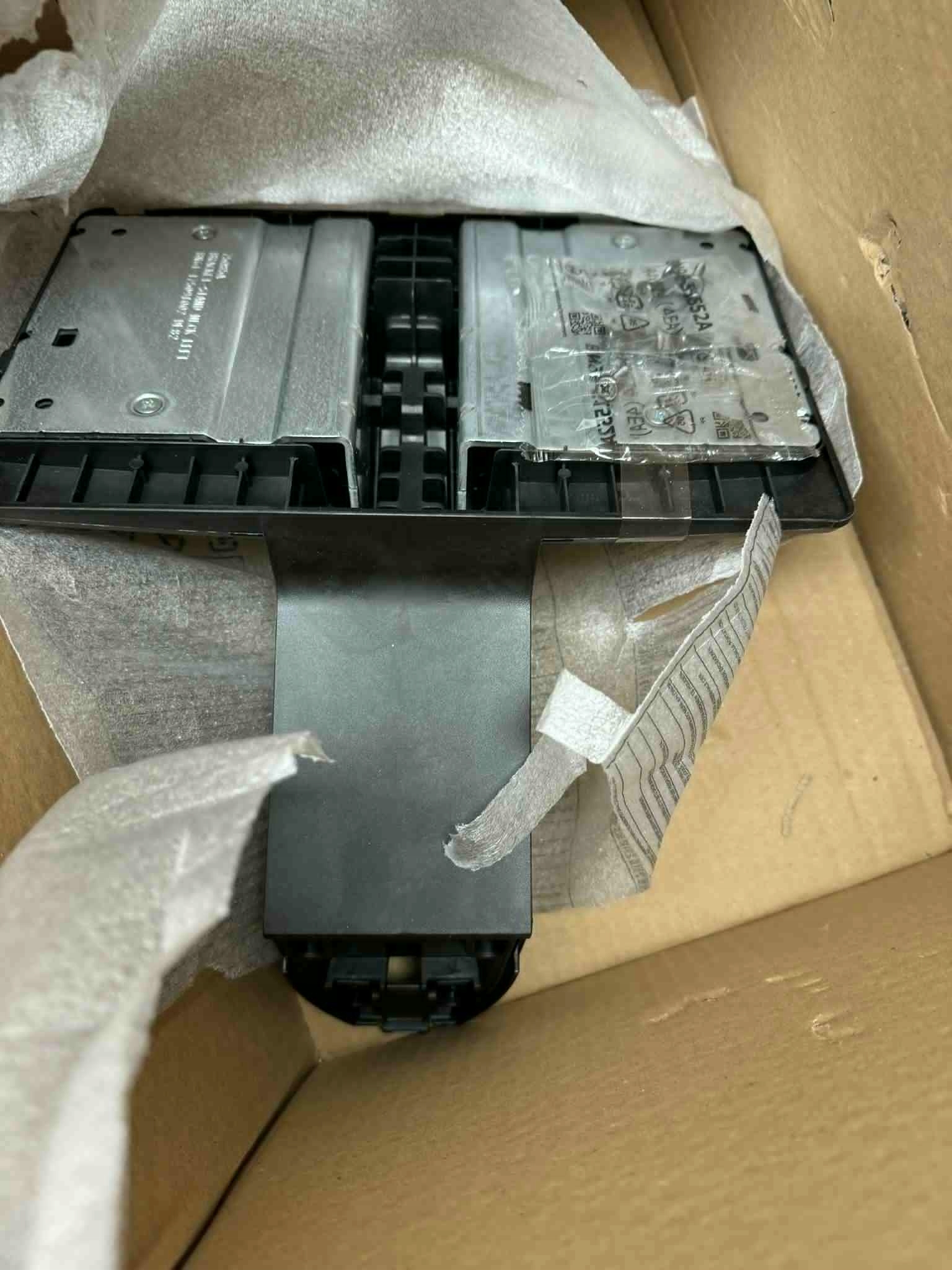 Samsung krk krytu montážní základny (Assembly Stand P Cover Neck)