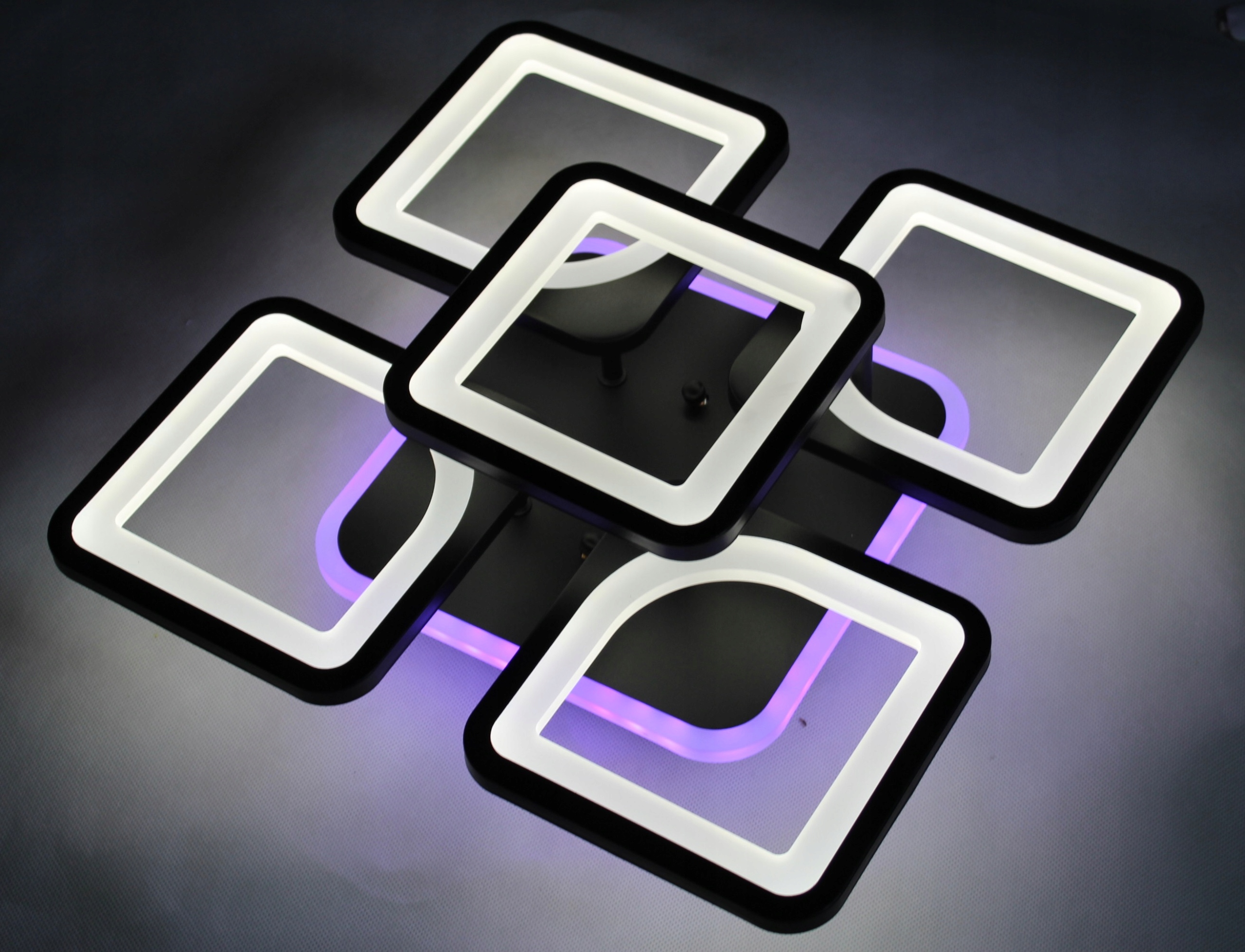 LAMPA LED KWADRAT SUFITOWA PLAFON LED OPRAWA + PILOT + RGB Marka Amper