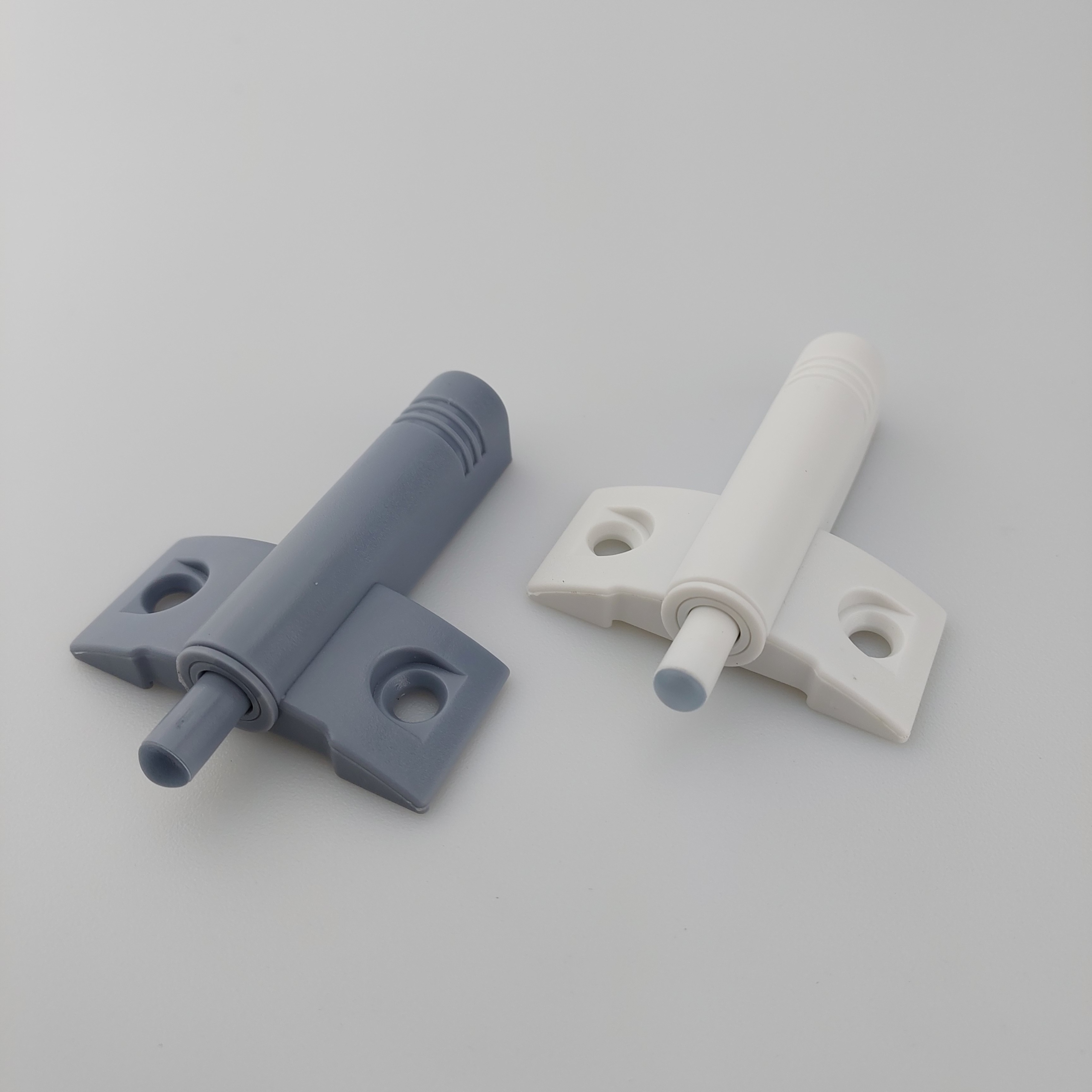 2x SPOWALNIACZ MEBLOWY DO DRZWI HAMULEC DO MEBLI SZAFKI CICHY DOMYK BIAŁY Długość 6 cm