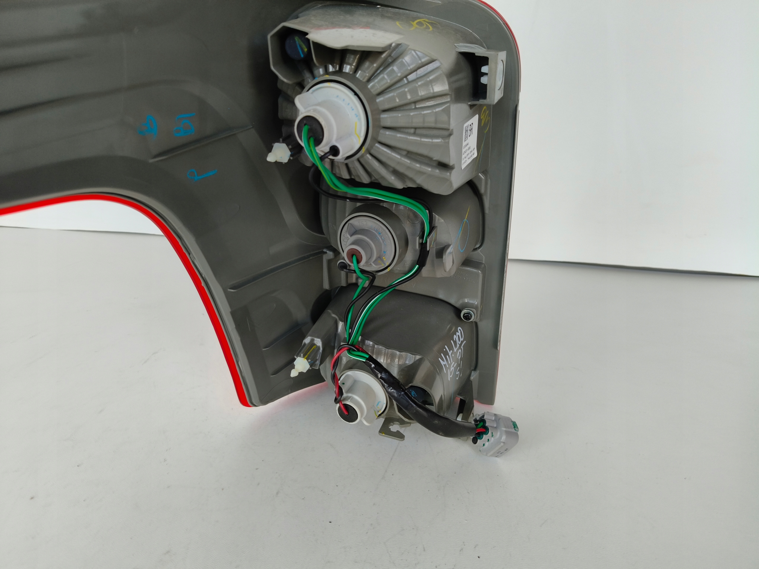light right rear MITSUBISHI L200 15