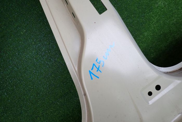 VW JETTA 10- threshold left pillar side