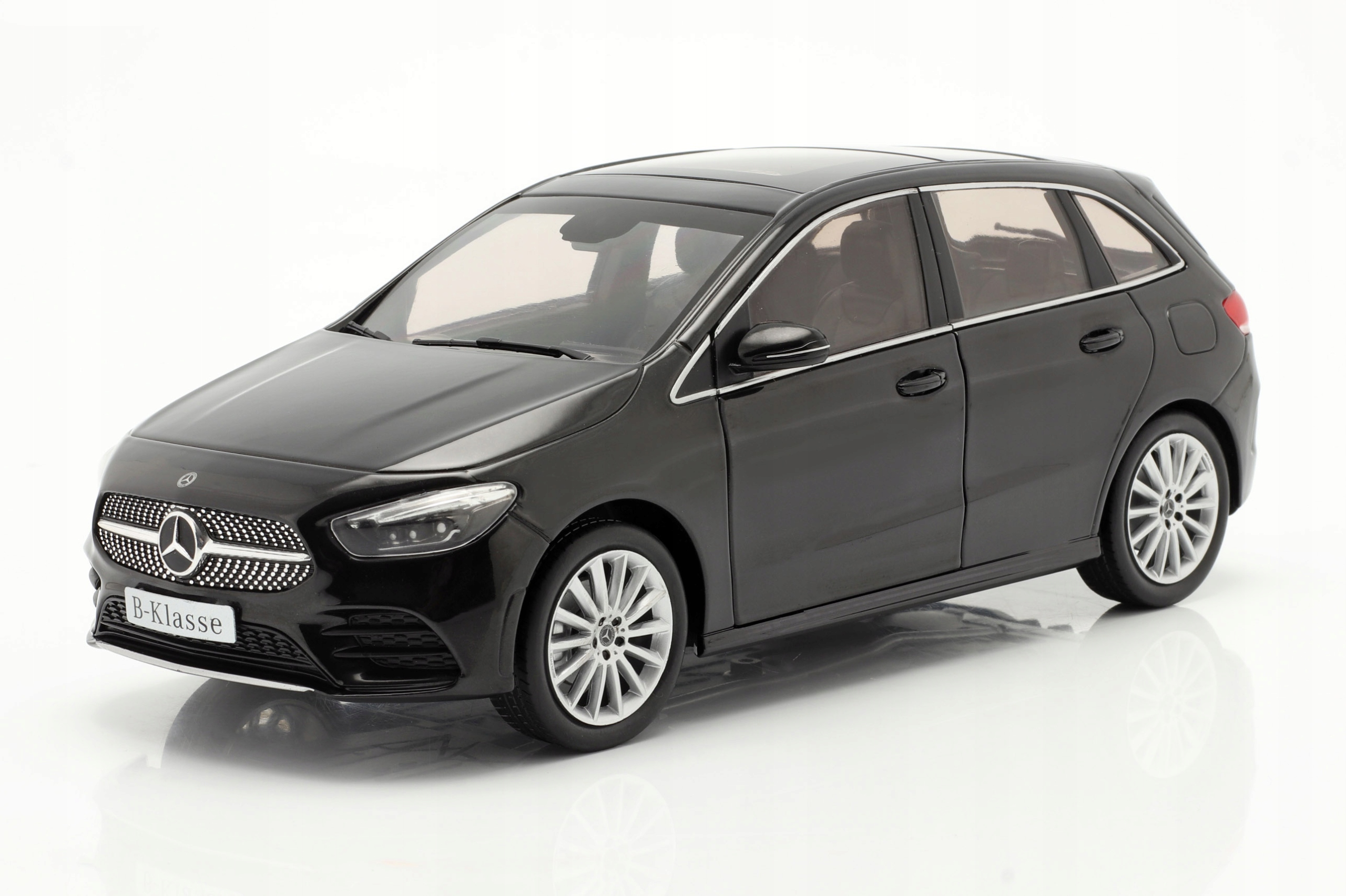 Mercedes-Benz B-Class W247 2018 Cosmos Black Z-Models 1:18 Model Auta
