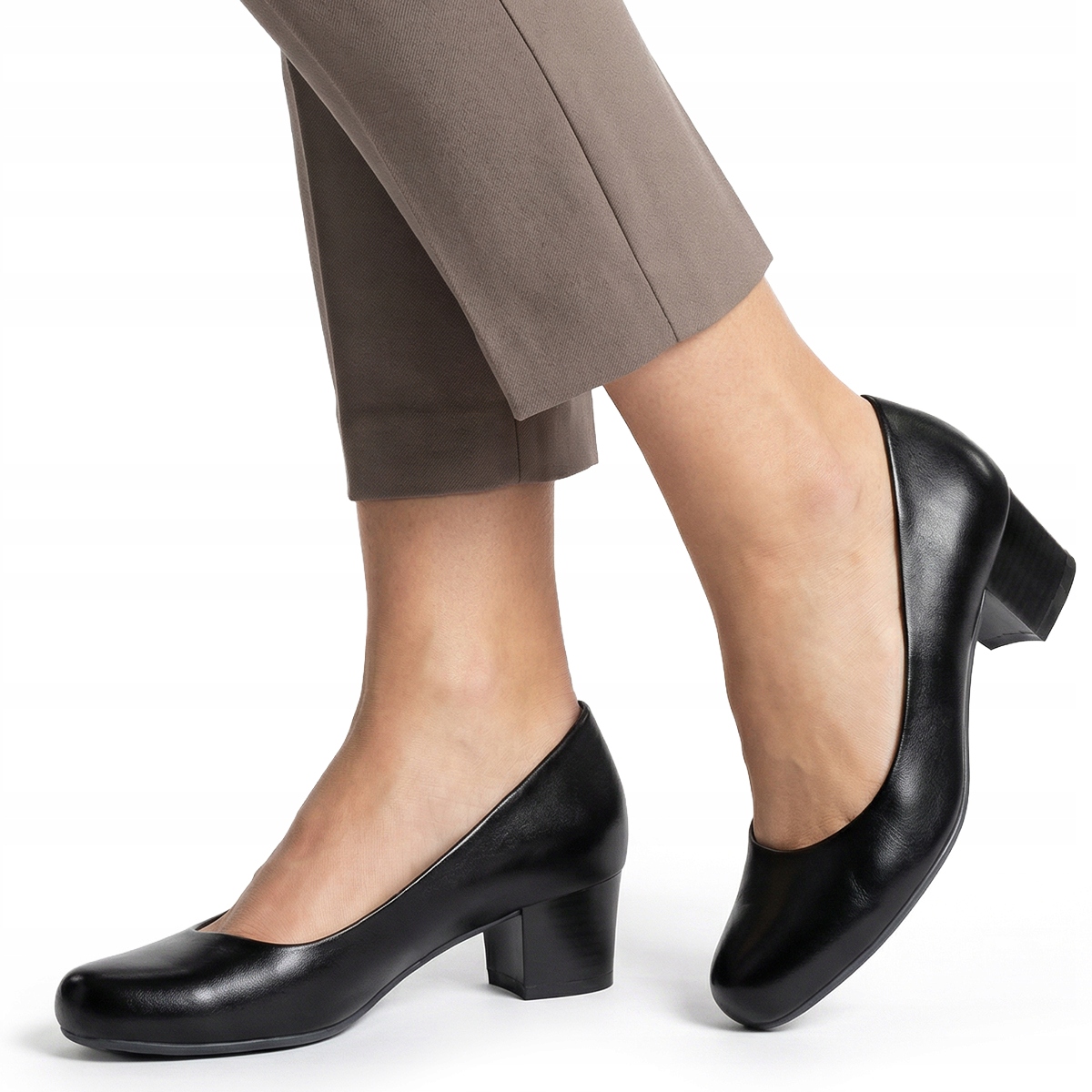 Lodičky na silném podpatku, kožená stélka, polobotky Širší, pracovní, stabilní Wojtyłko 39