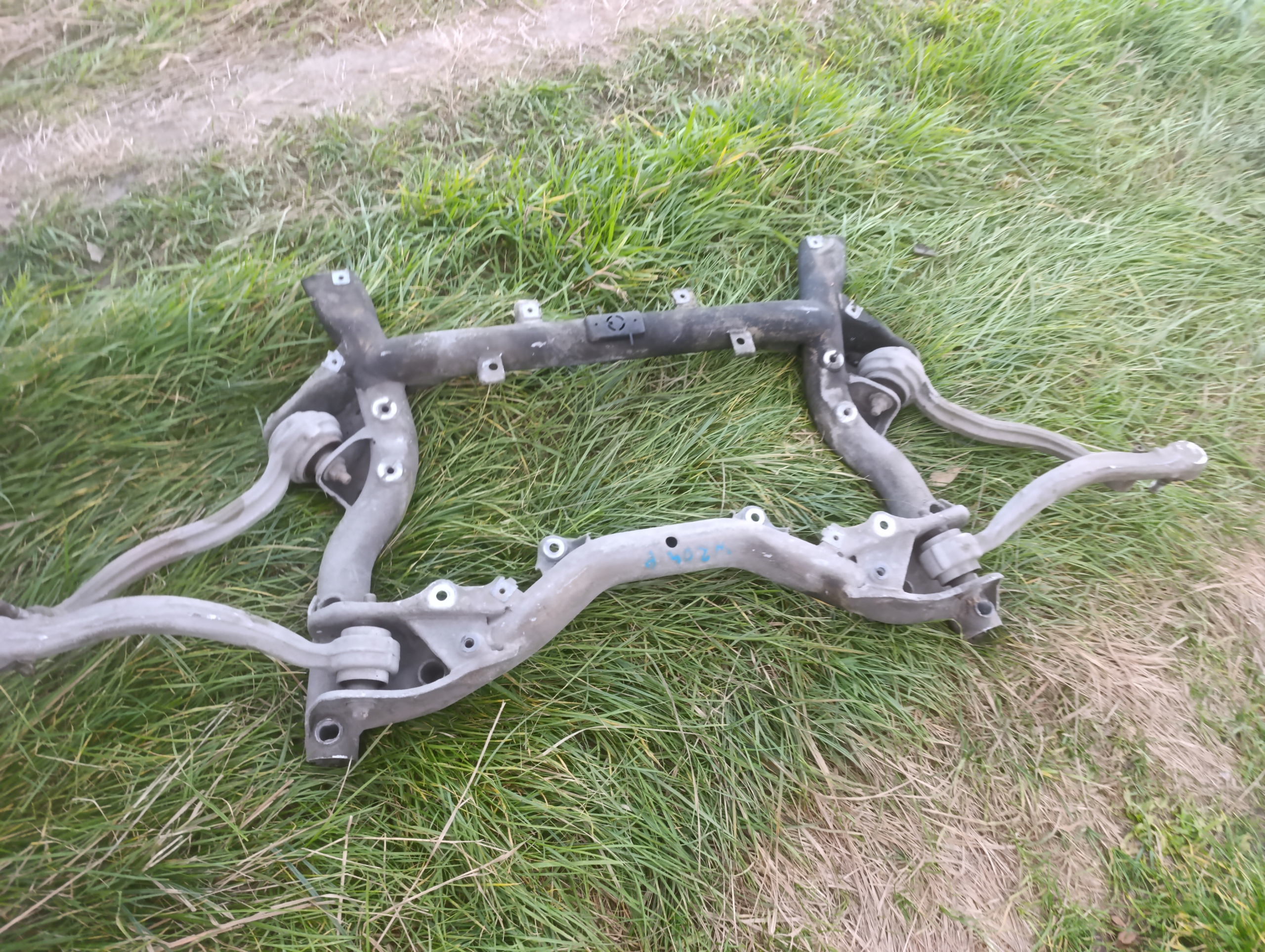 subframe axle beam axle beam of the engine front MERCEDES W204
