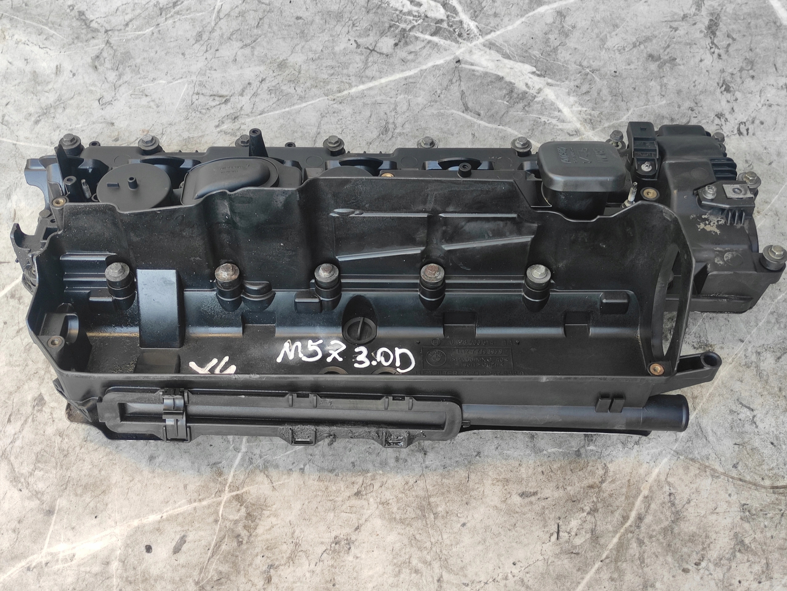 POKRYWA ZAWORÓW BMW M57 3.0D 7789395