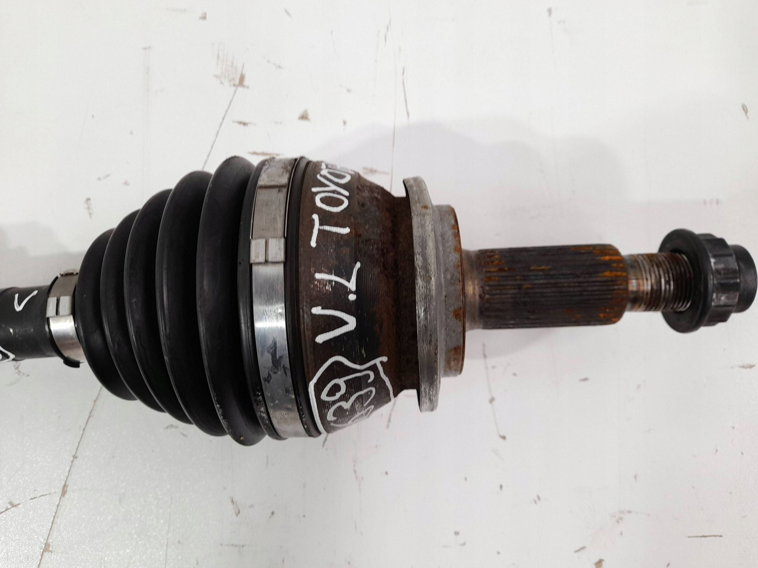 Toyota RAV 4 2,5 Hybrid semi-axis front left DA76L (A639)