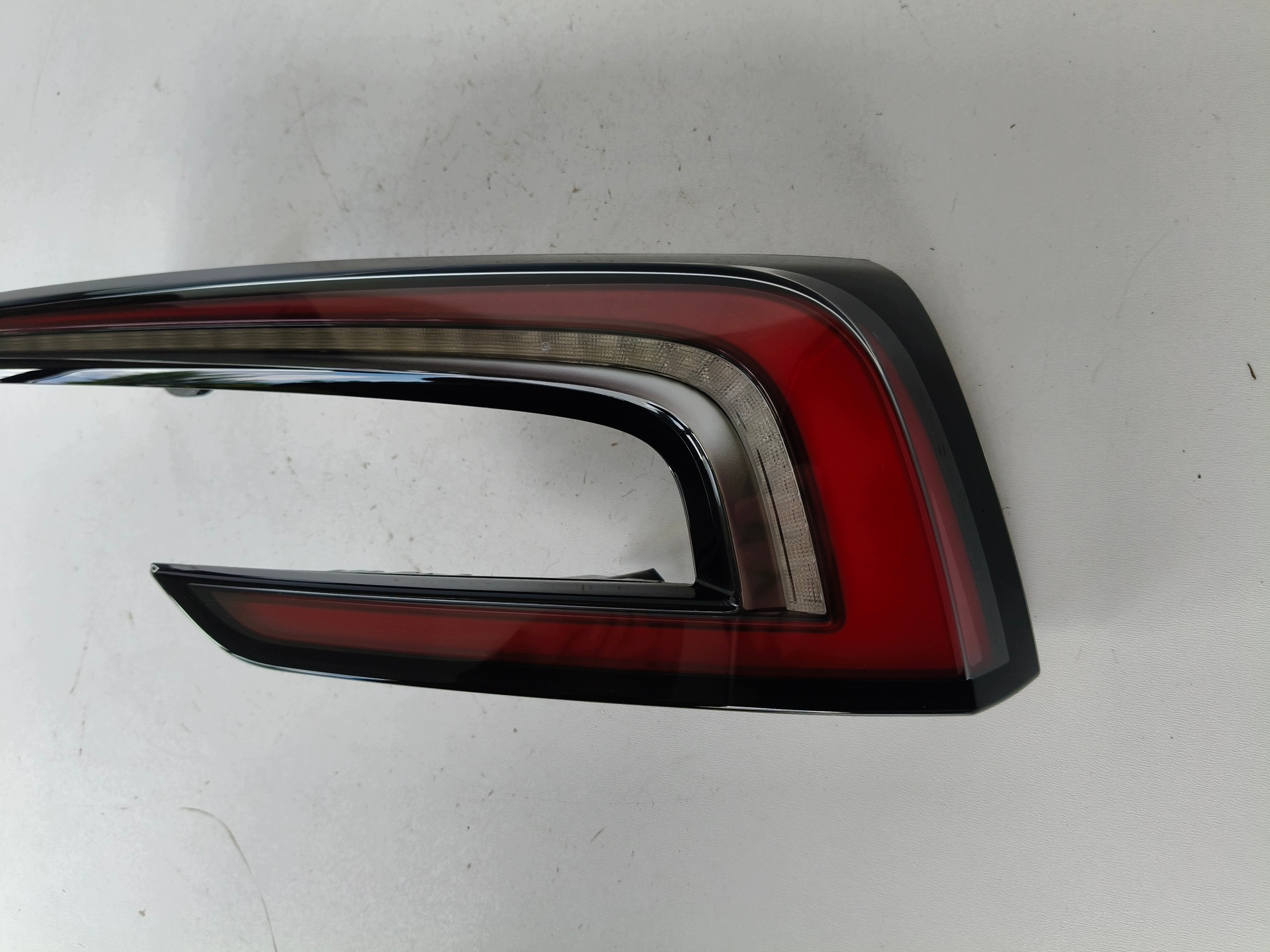 far desna stražnja TESLA MODEL 3 23- LIFT HIGHLAND LED T80