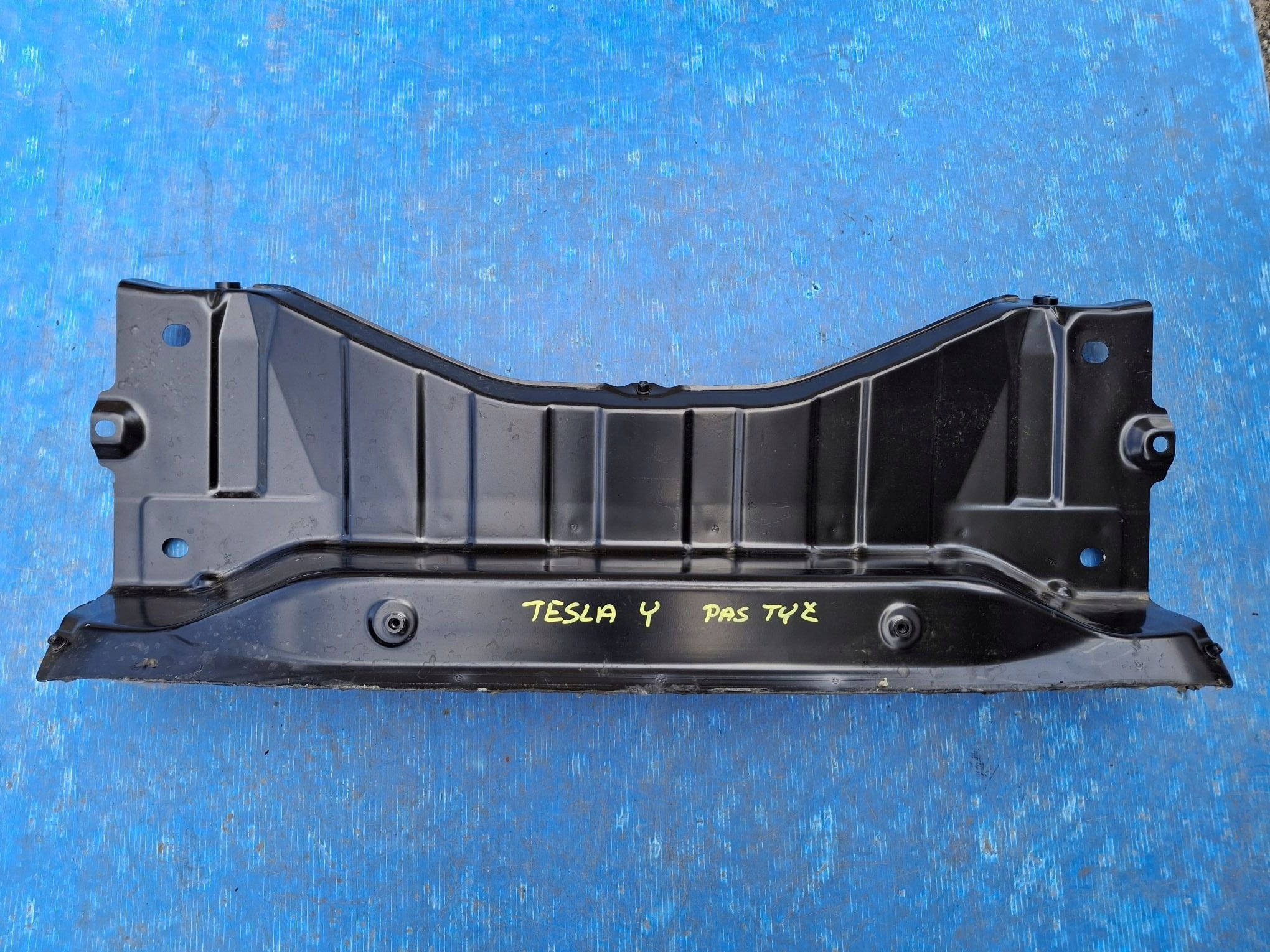 rear panel SCIANA TESLA MODEL Y 2020R->
