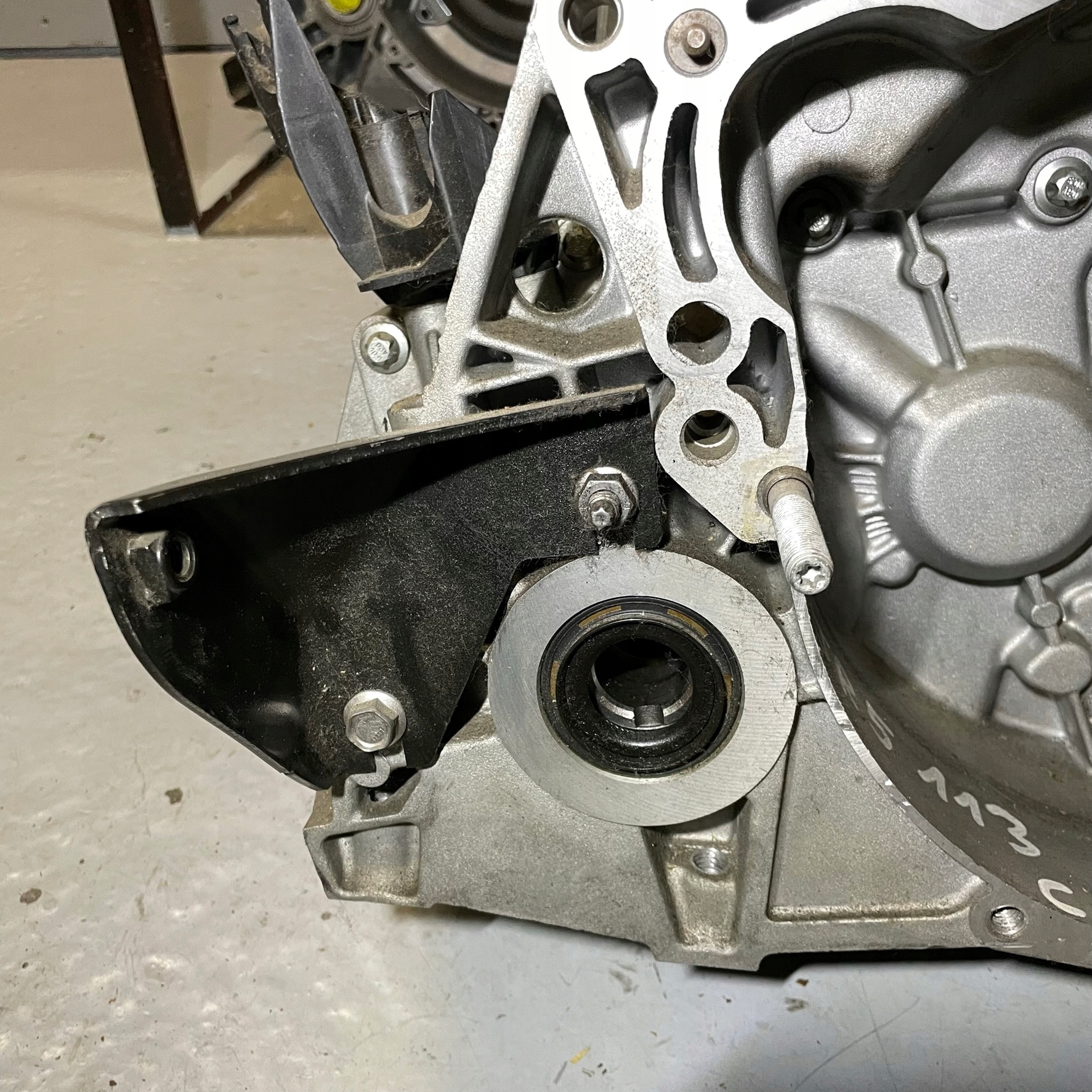 RENAULT CLIO III 1.5 DCI GETRIEBE JR5113