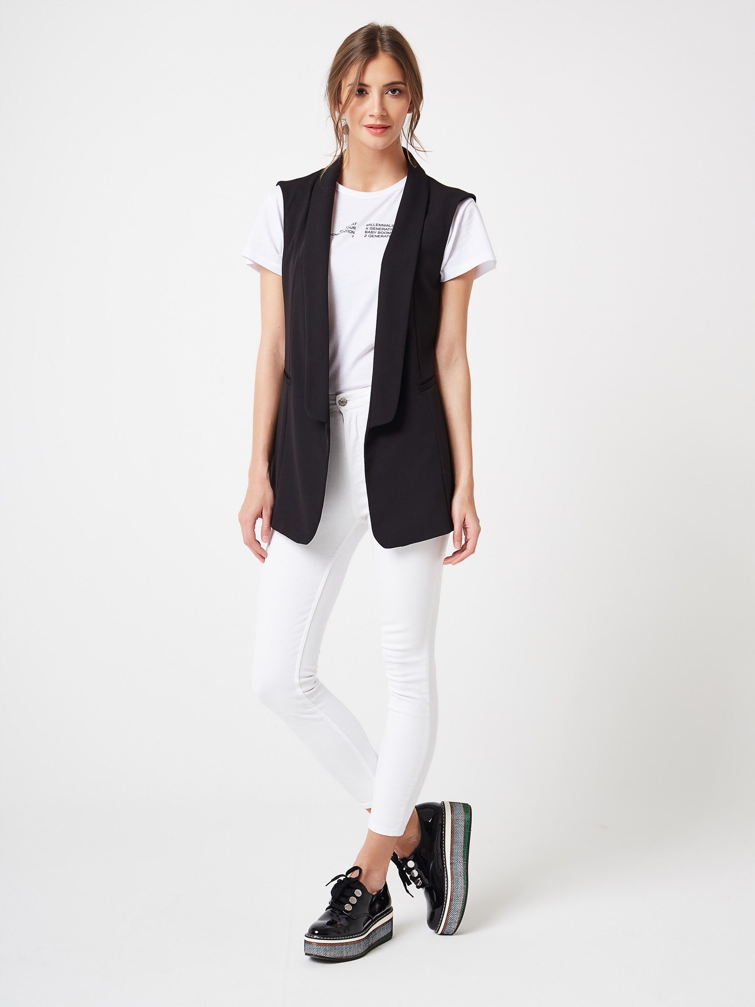 

Elegancka Kamizelka Czarna 36 LU468