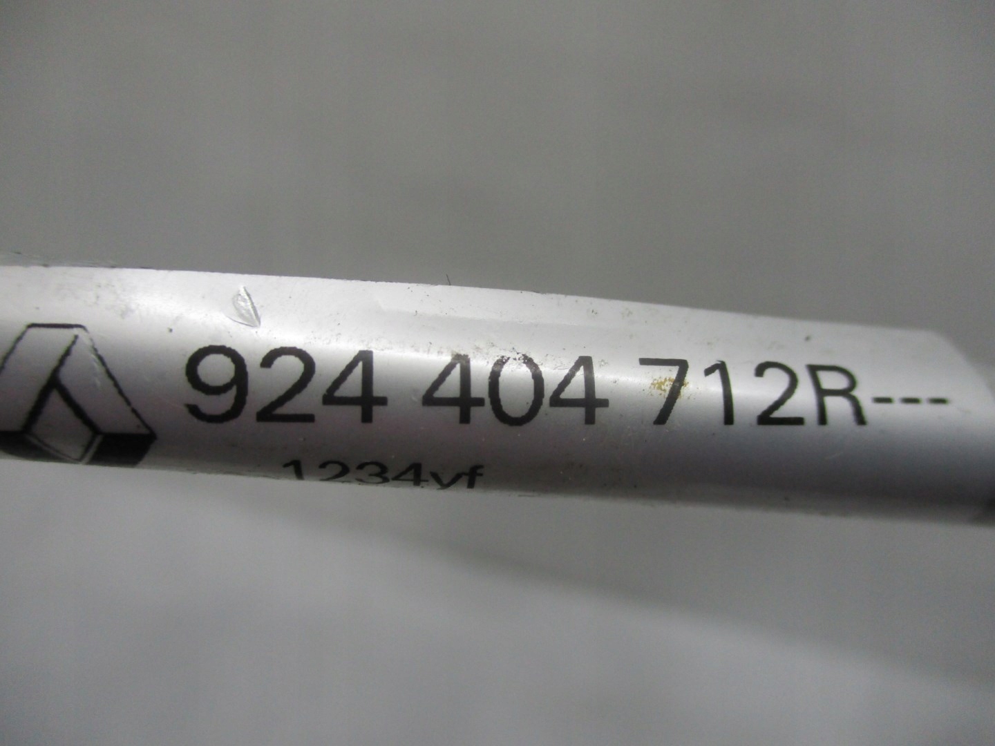 ШЛАНГ КОНДИЦИОНЕРА DACIA DUSTER 924404712R