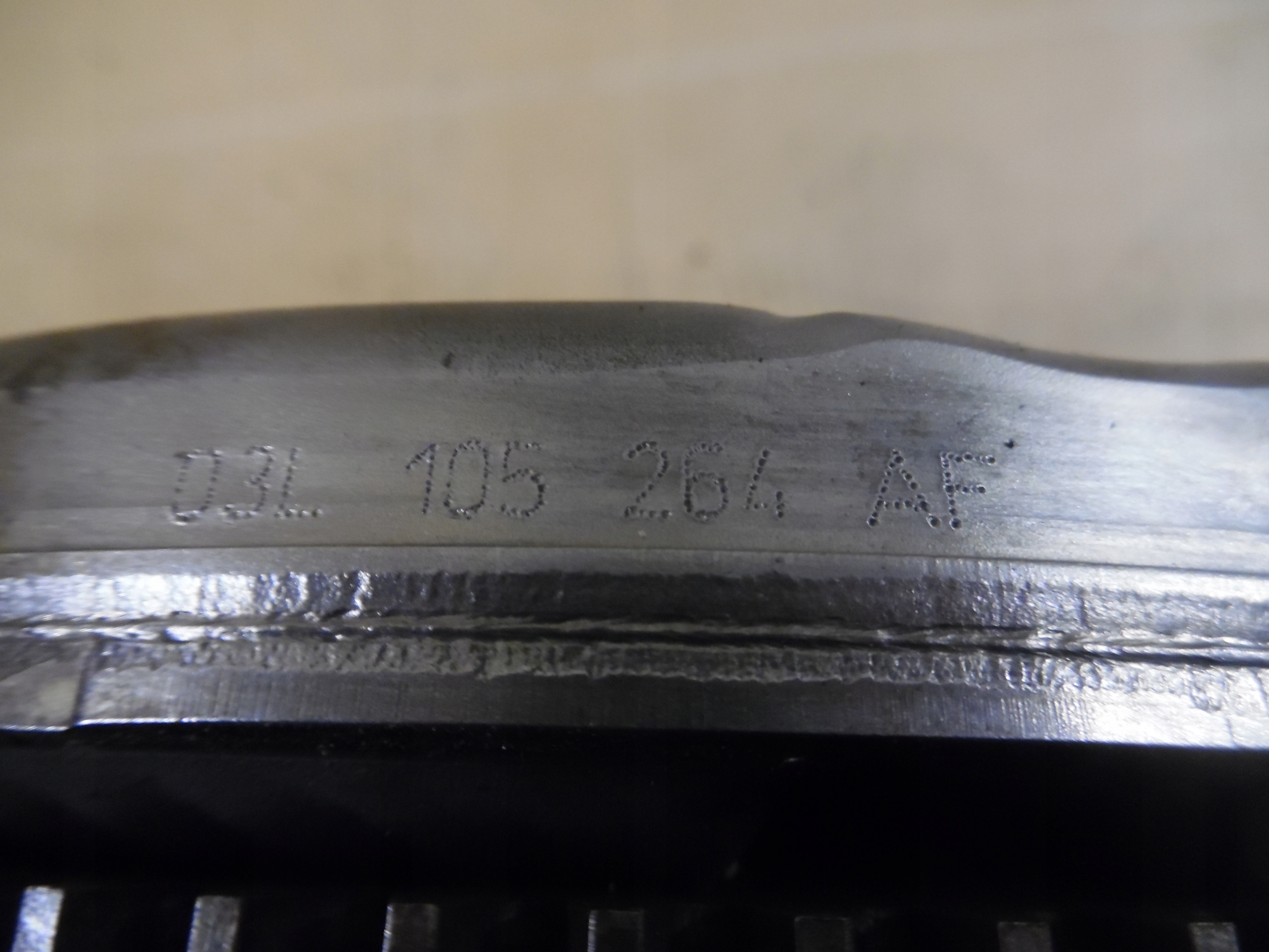 VW T5 2.0TDI 102KM EMBRAYAGE COMPLETS 03L105264AF
