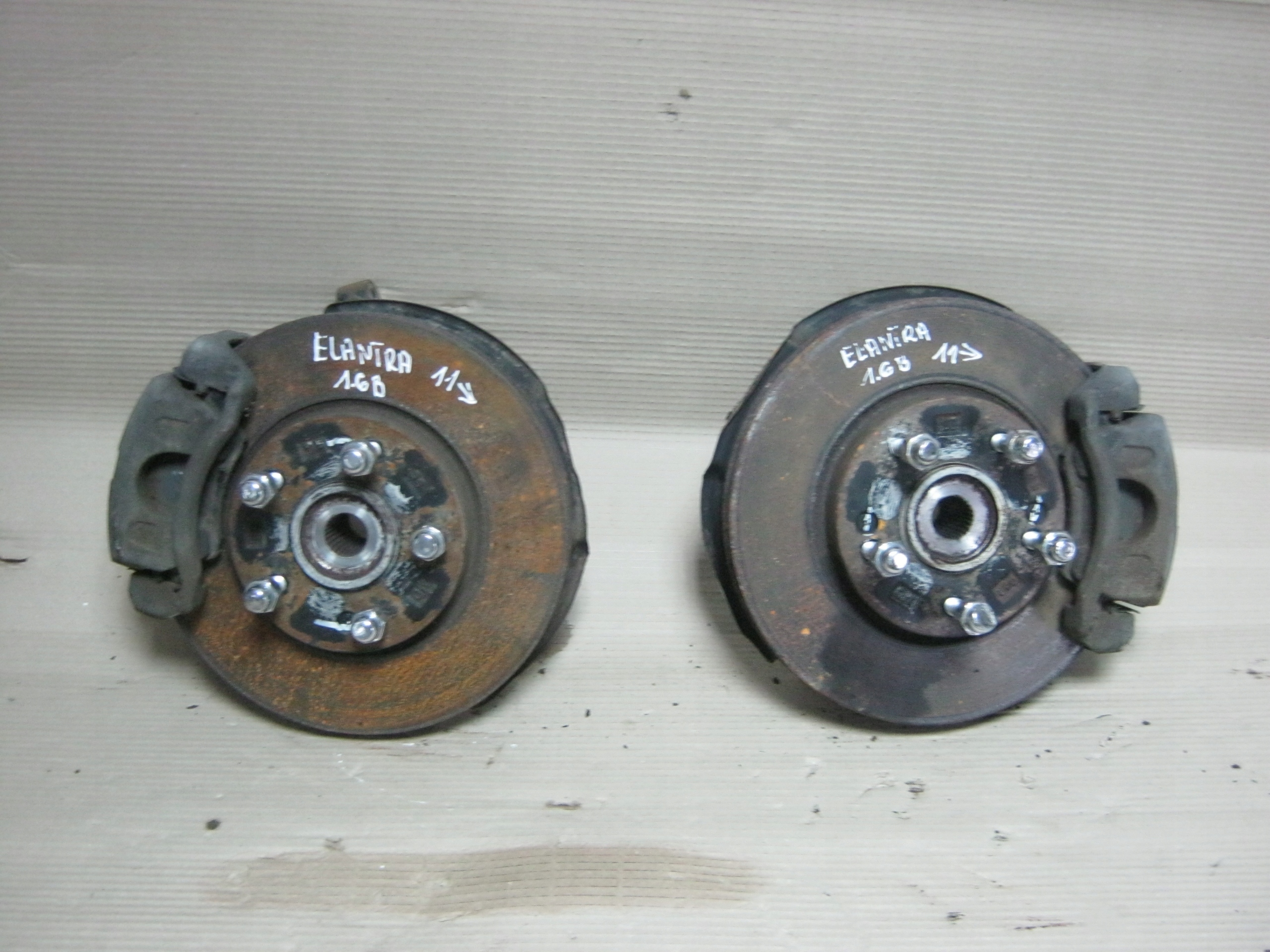 swing front right left Hyundai Elantra V 11-16