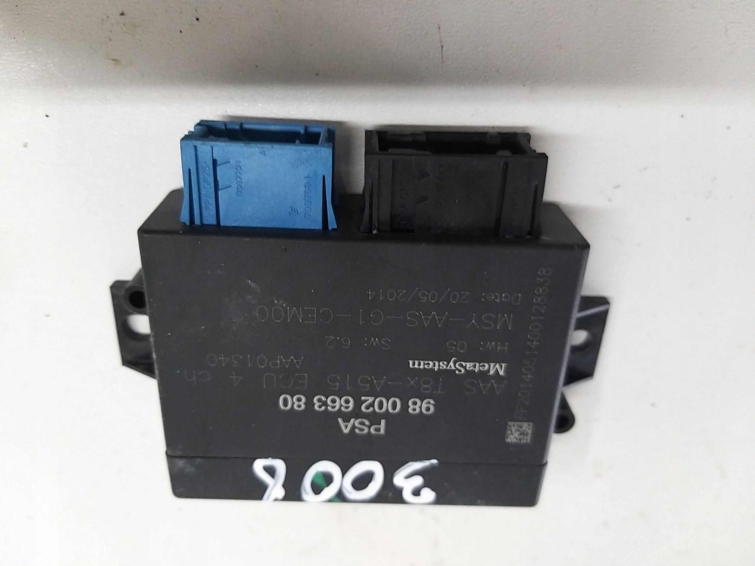 PEUGEOT 3008 and module control unit PDC 9800266380
