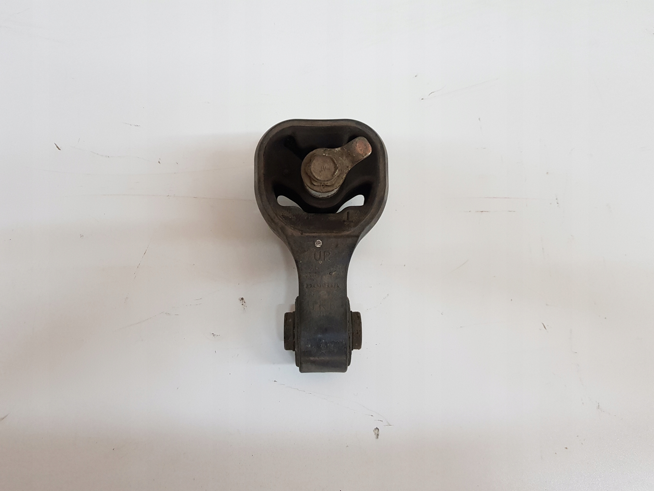 подушка лапа Двигателя Honda FIT 08-15
