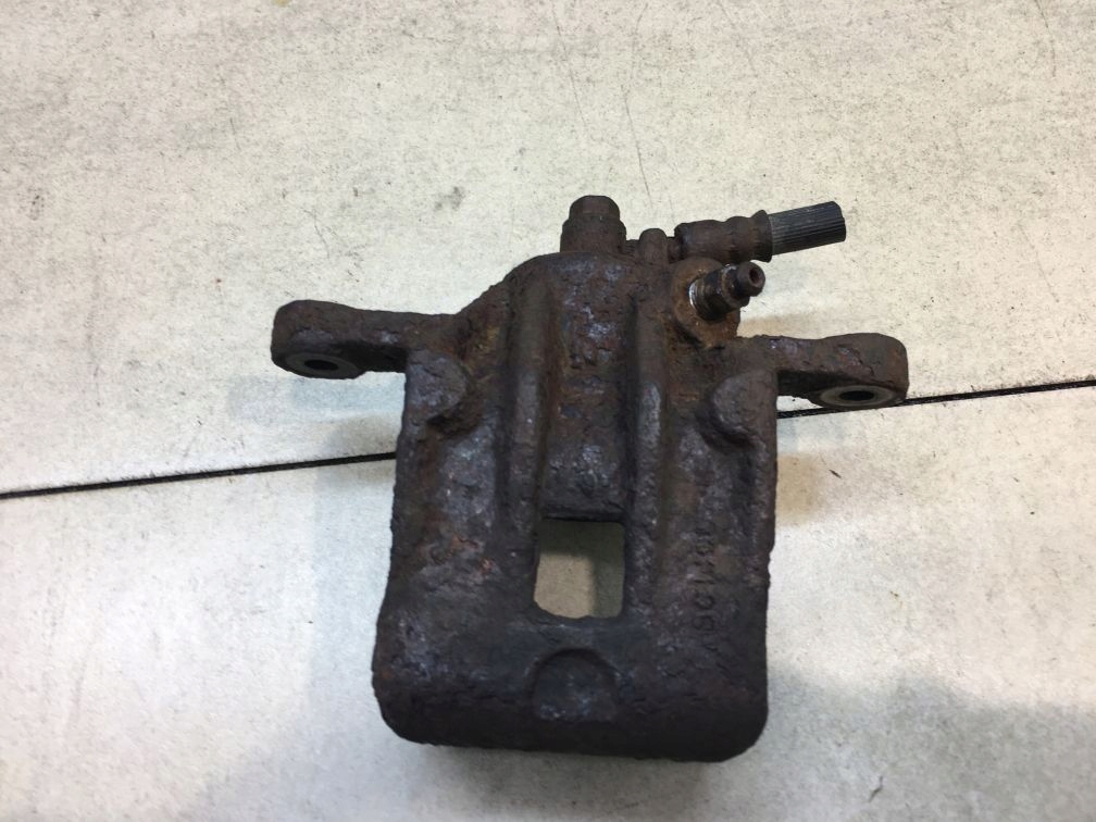 caliper brake left rear part SPORTAGE II 2.0 CRDI