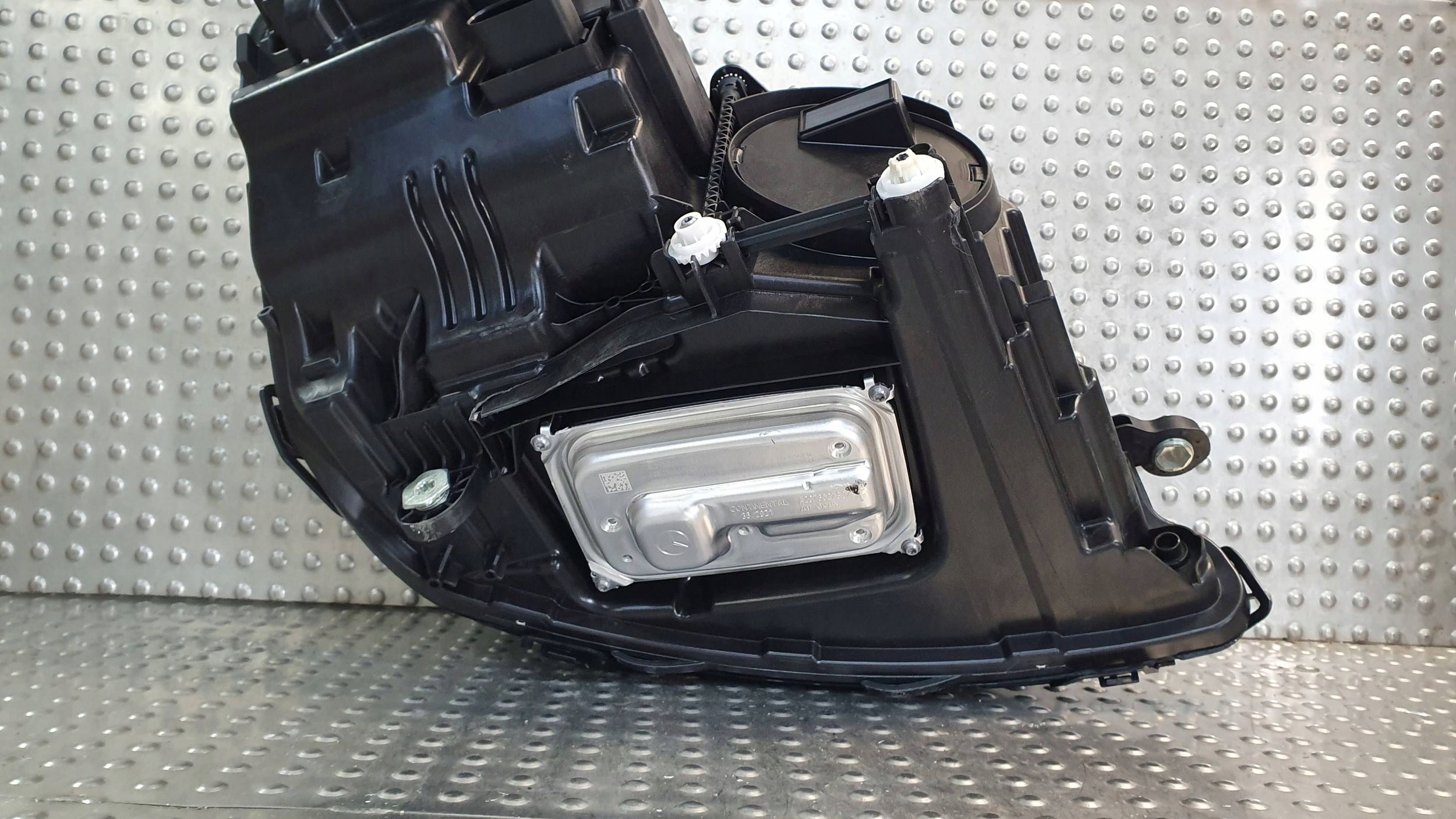 light front left MERCEDES E-KLASA W213 LIFT 20- A2139067509