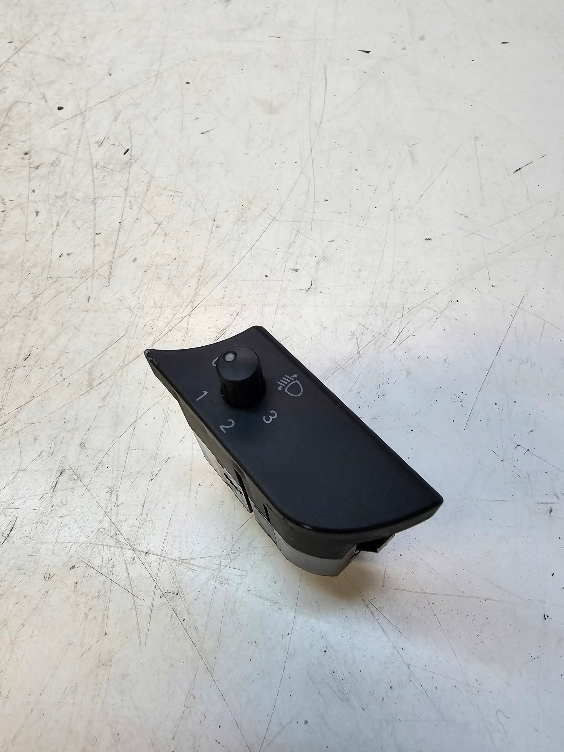 INTERRUTTORE REGULACJ LUCI AUDI A4 B6 B7 8E1919094
