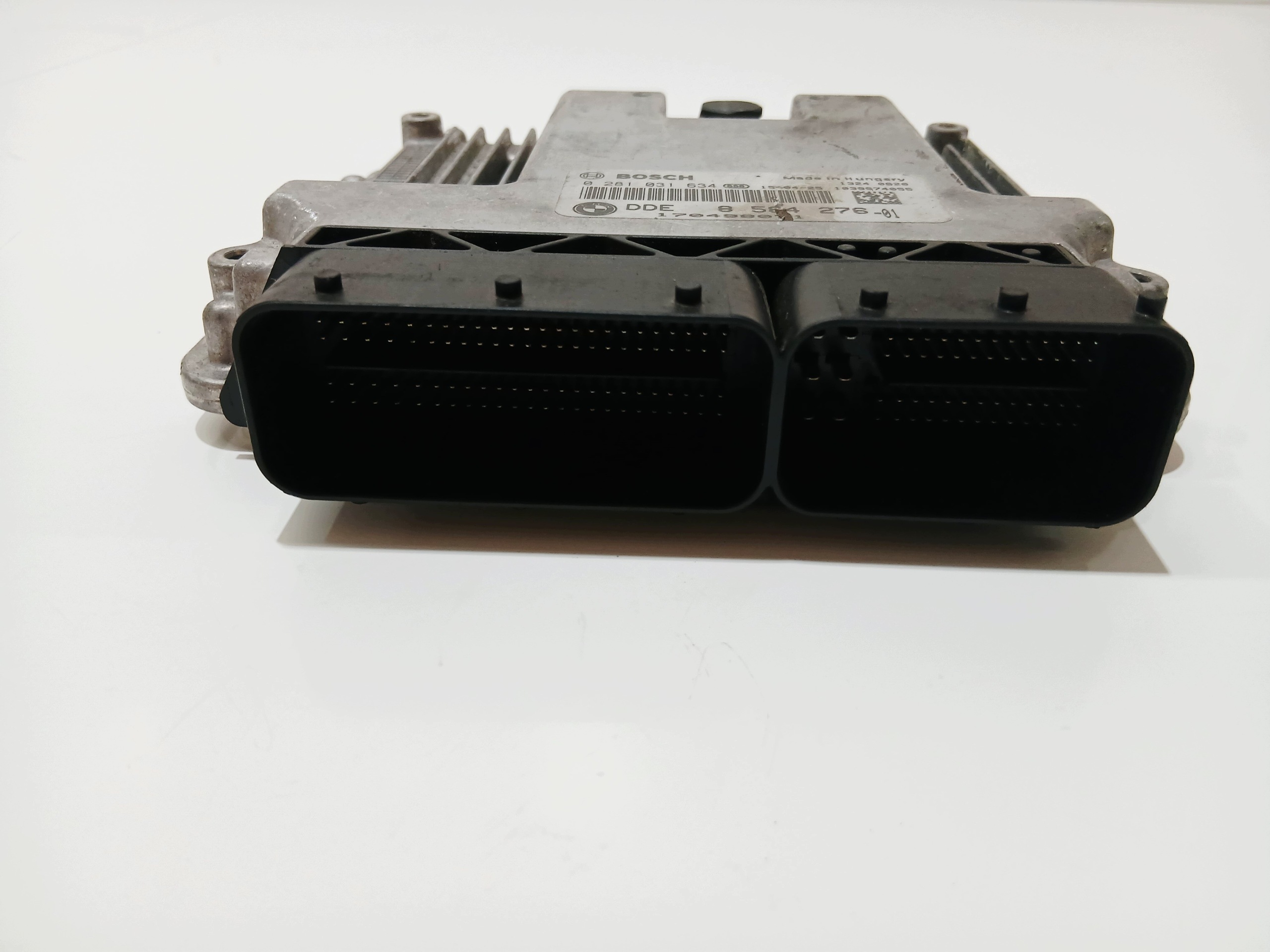 computer control unit of the engine BMW F30 F31 2.0D 8584276