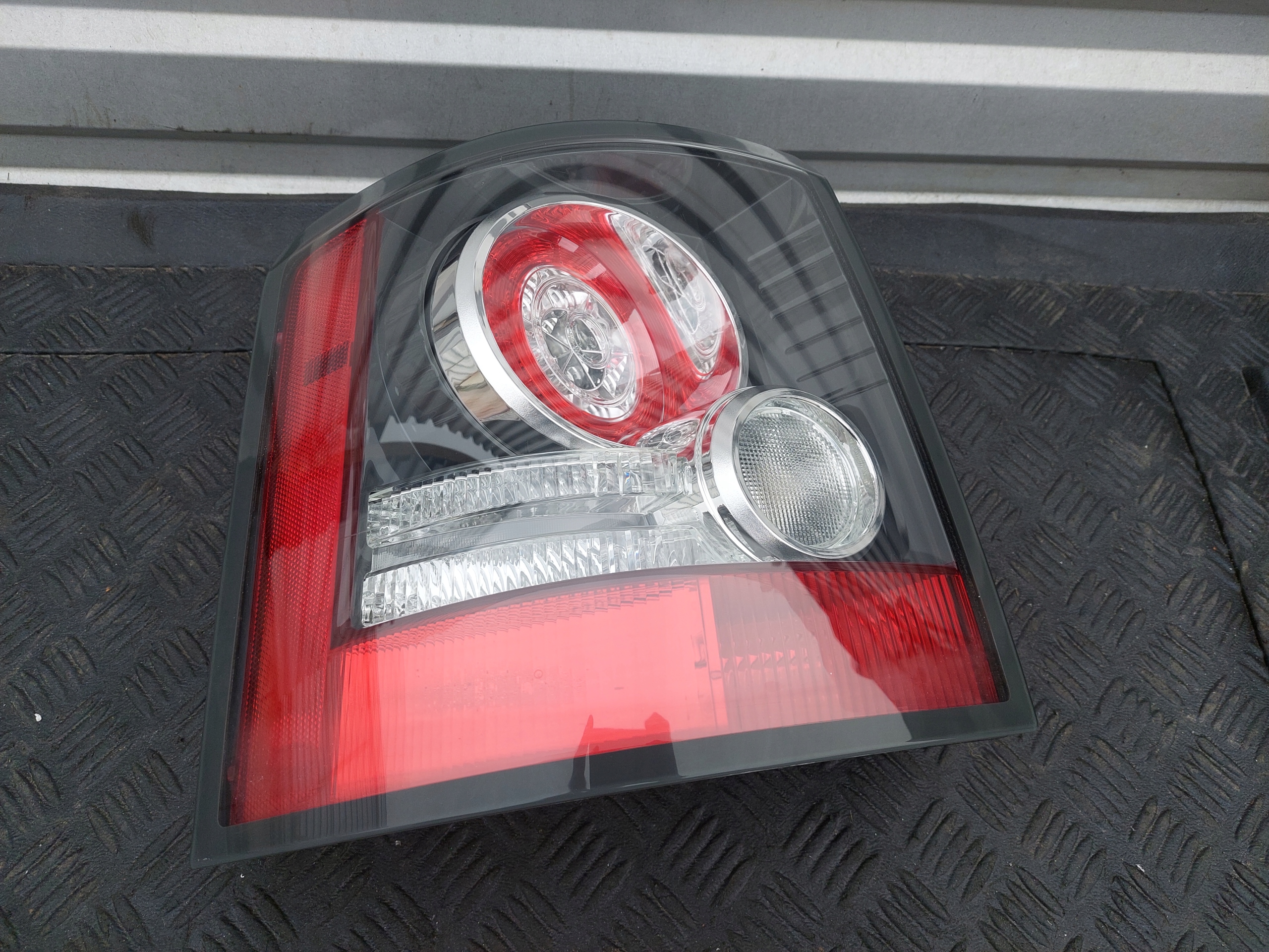 light rear part left rear left RANGE ROVER III SPORT L320 LIFT 3.0 D