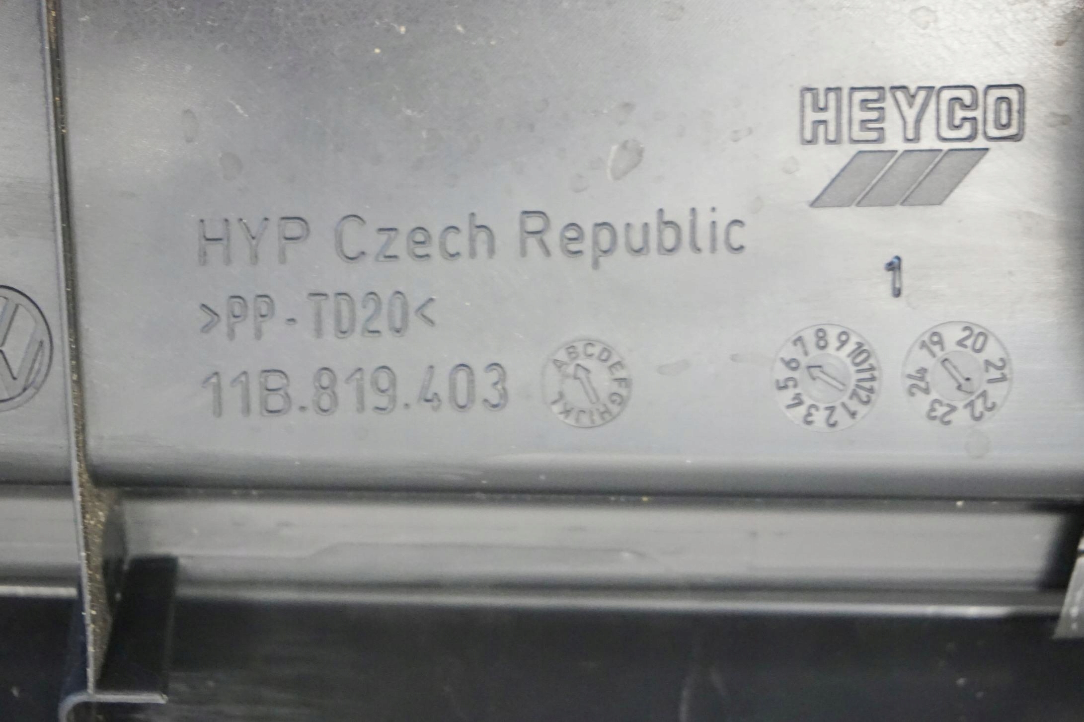 PODSZYBIE GÓRNE DOLNE EUROPA VW ID4 ID5 ID.4 ID.5 11B306239 11B819403 Typ samochodu Samochody osobowe