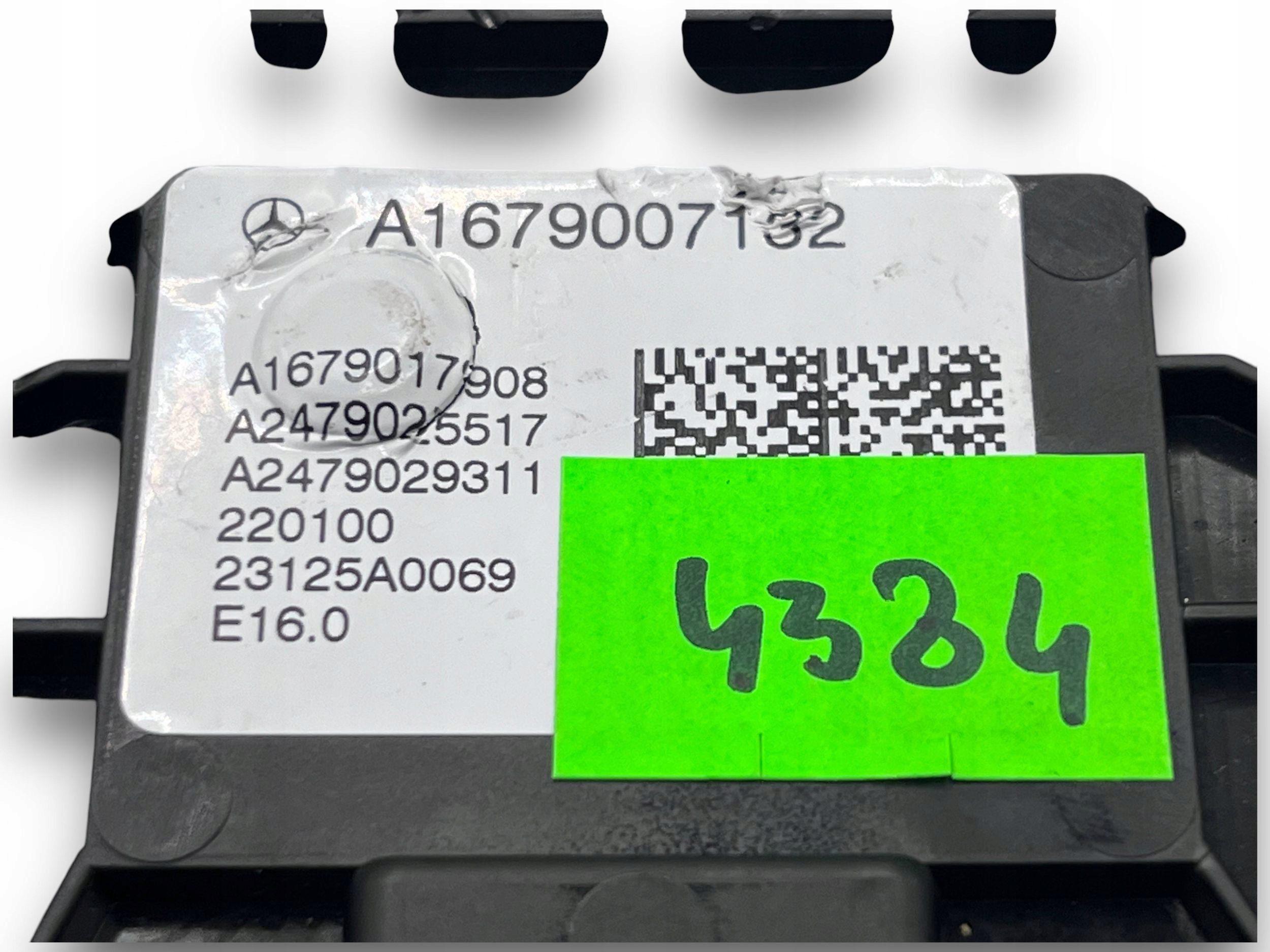 Mercedes Touchpad control panel A1679007132 $J