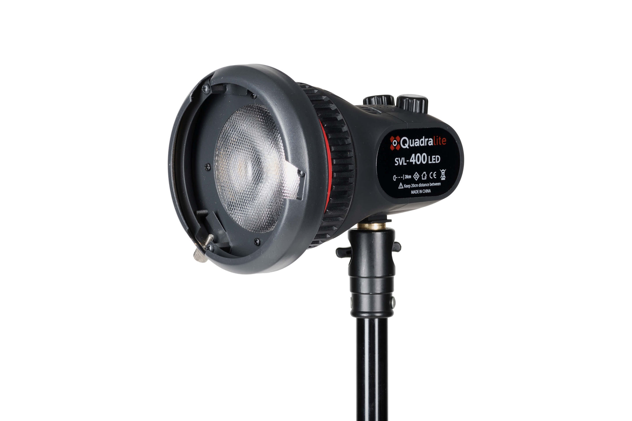 Quadralite SVL-400 Led lampa 40W Fresnel upevnění Bowens